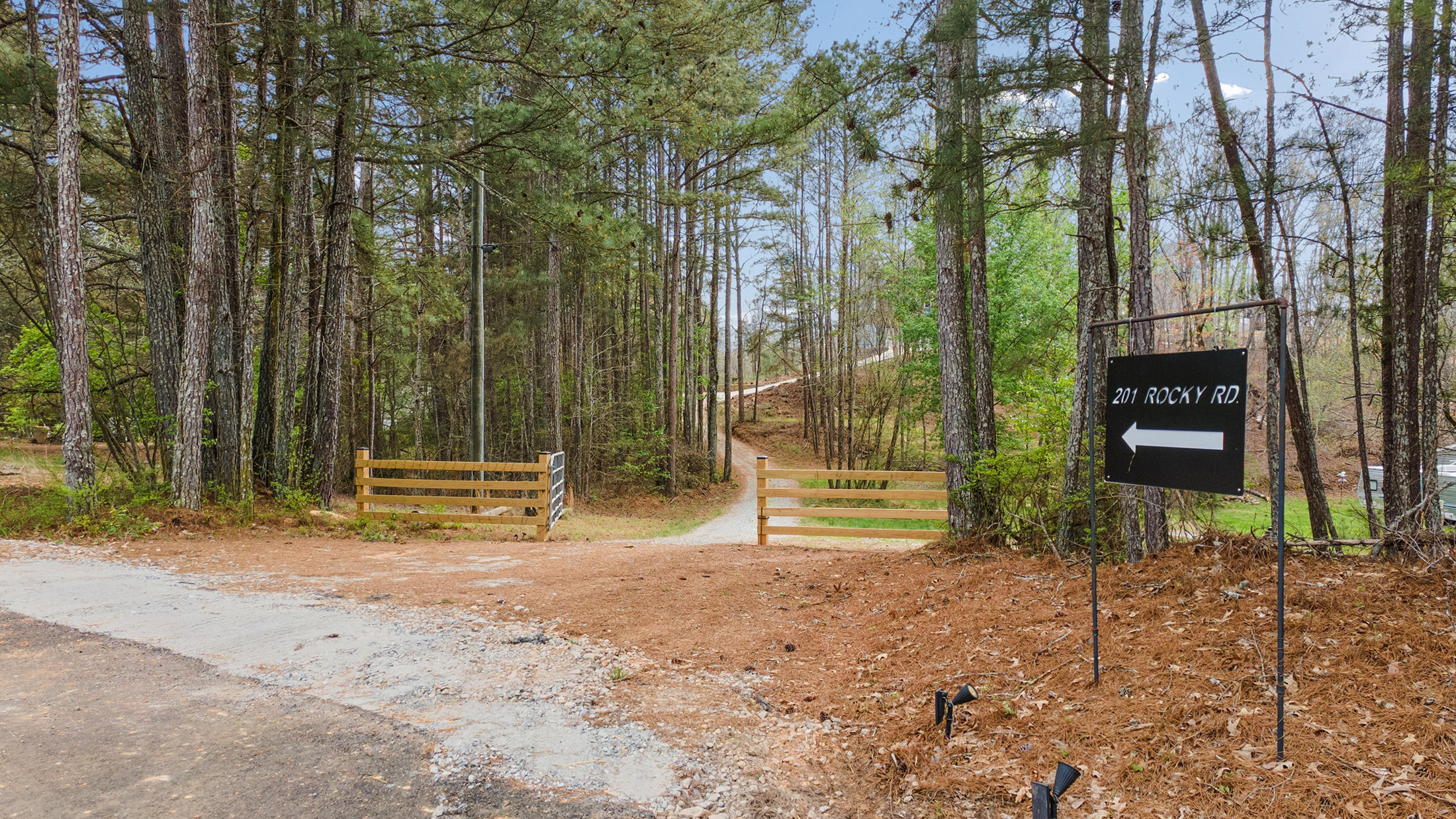  Extraordinary Custom-Built 2019 Barndominium-Inspired Residence - 物件實景