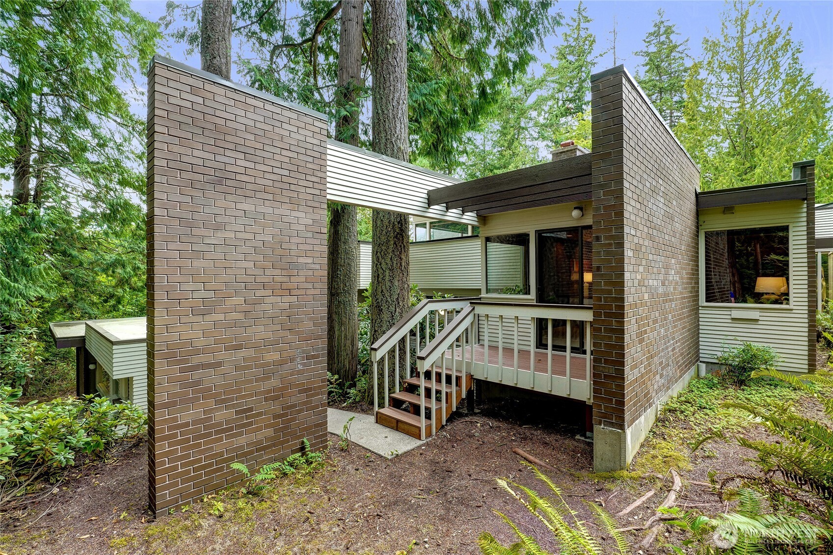 Renton, Washington, 98059, United States, 5 Bedrooms Bedrooms, ,4 BathroomsBathrooms,Residential,For Sale,1925920