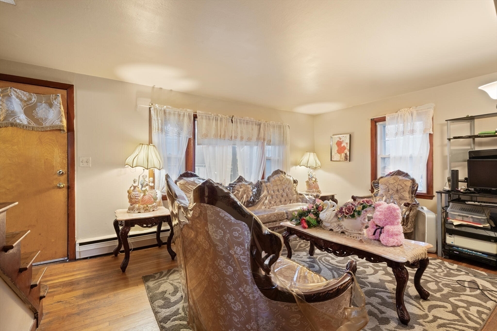 Boston, Massachusetts, 02136, United States, 3 Bedrooms Bedrooms, ,3 BathroomsBathrooms,Residential,For Sale,2002210