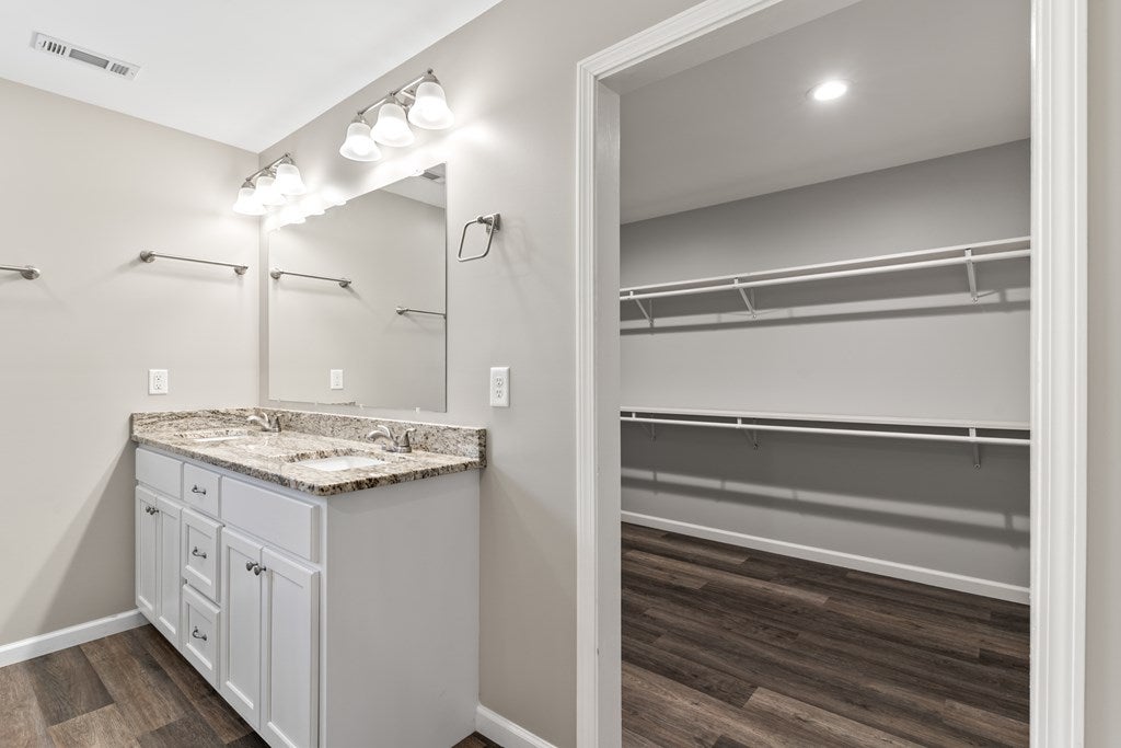 Blue Ridge, Georgia, 30513, United States, 3 Bedrooms Bedrooms, ,2 BathroomsBathrooms,Residential,For Sale,1987936