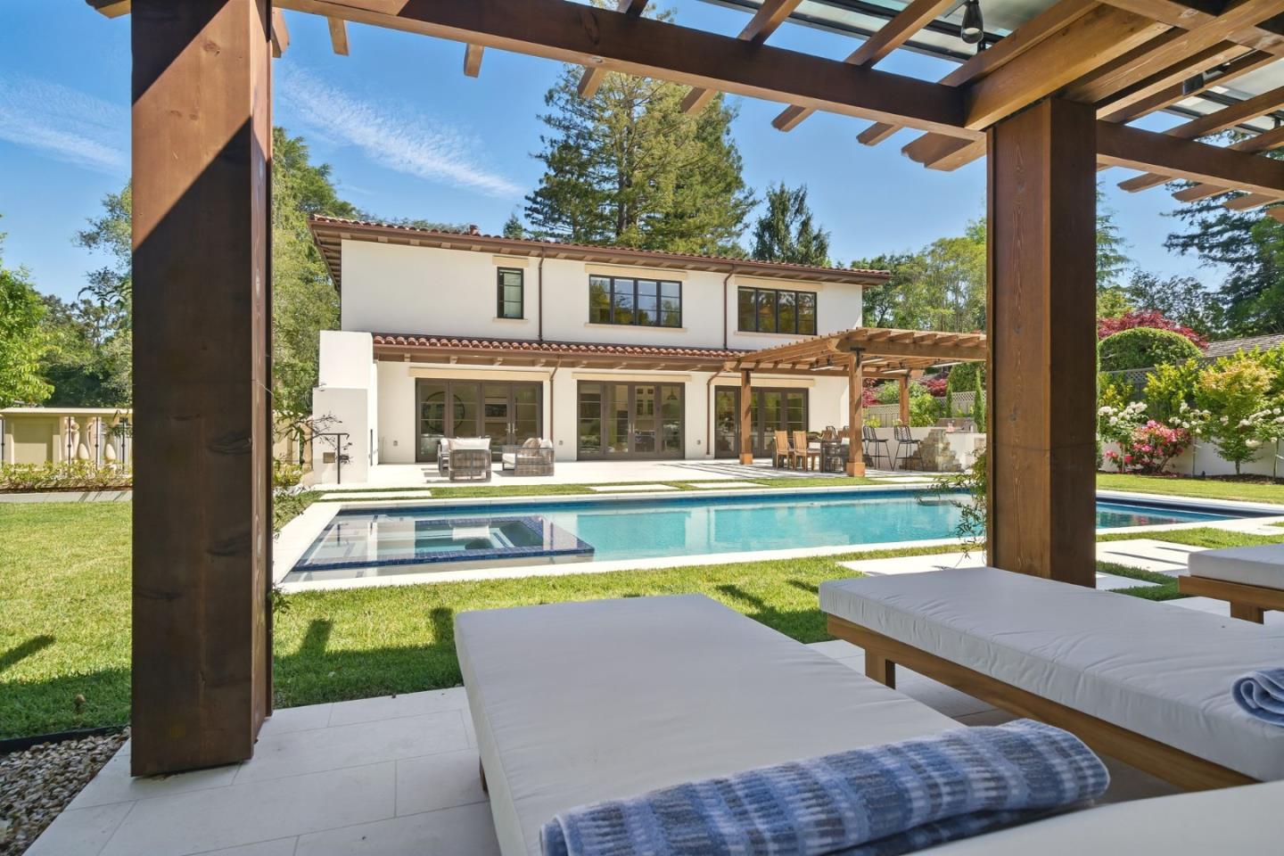 San Mateo, California, 94402, United States, 4 Bedrooms Bedrooms, ,6 BathroomsBathrooms,Residential,For Sale,1836989