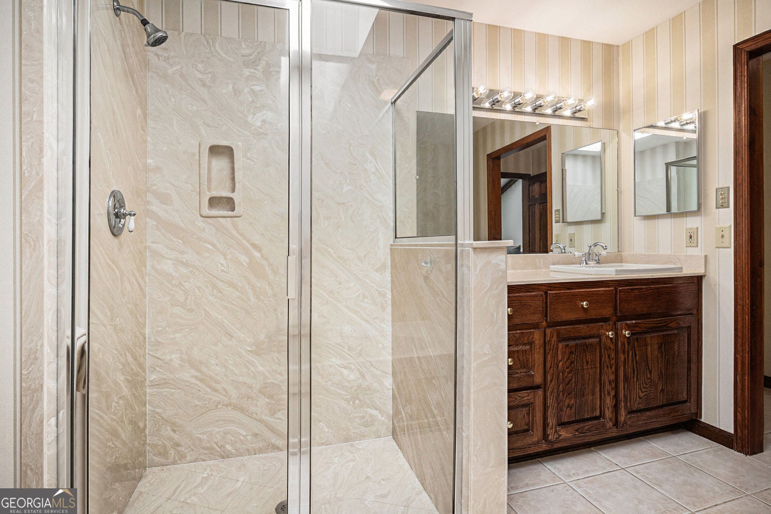 Dahlonega, Georgia, 30533, United States, 3 Bedrooms Bedrooms, ,2 BathroomsBathrooms,Residential,For Sale,1858994