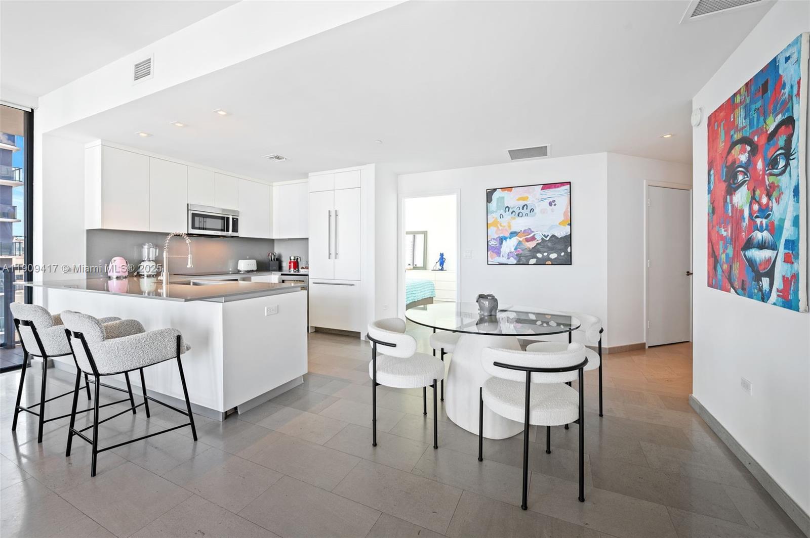 Miami, Florida, 33130, United States, 2 Bedrooms Bedrooms, ,2 BathroomsBathrooms,Residential,For Sale,1991717