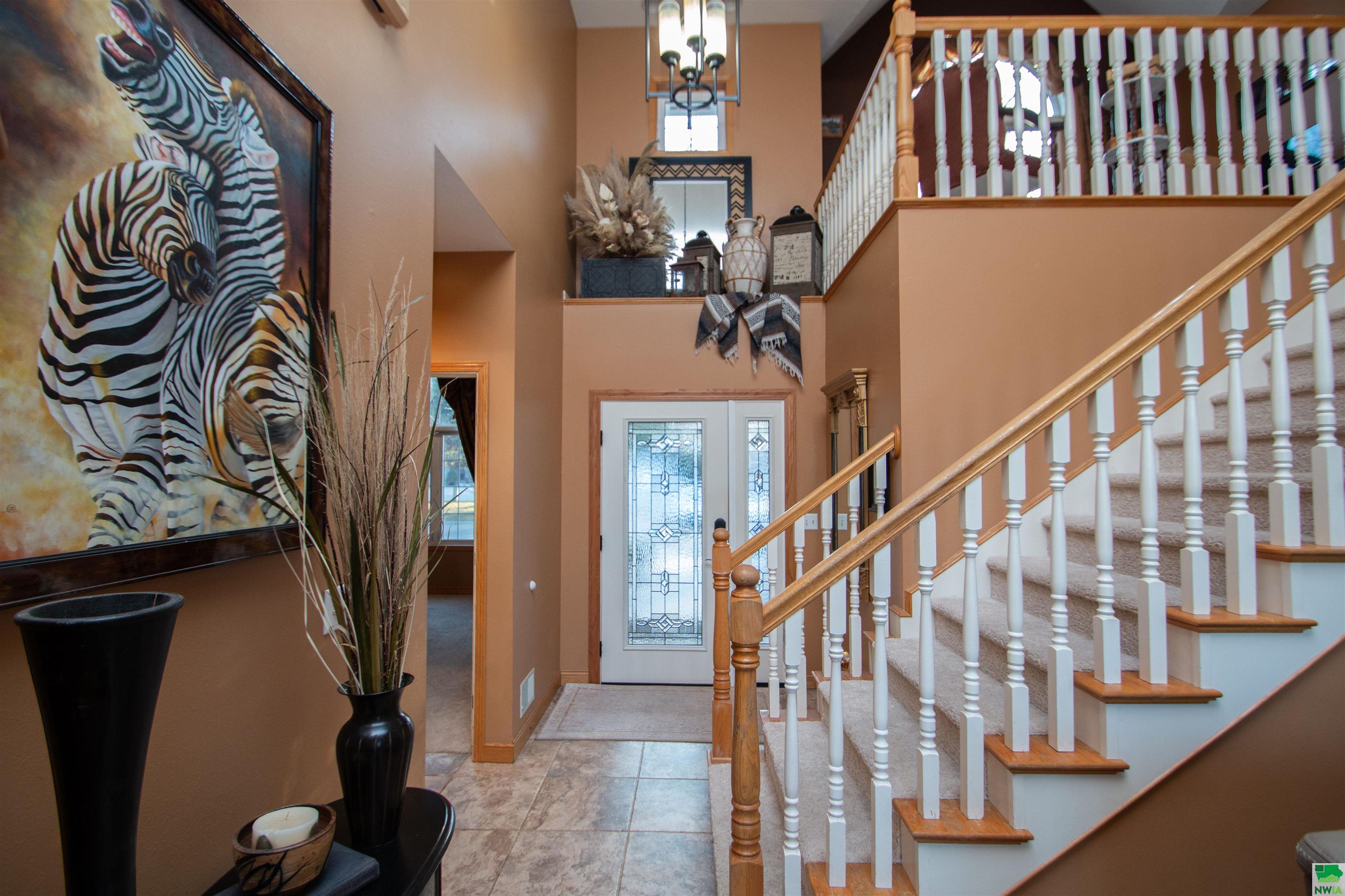 Dakota Dunes, South Dakota, 57049, United States, 5 Bedrooms Bedrooms, ,4 BathroomsBathrooms,Residential,For Sale,1928249