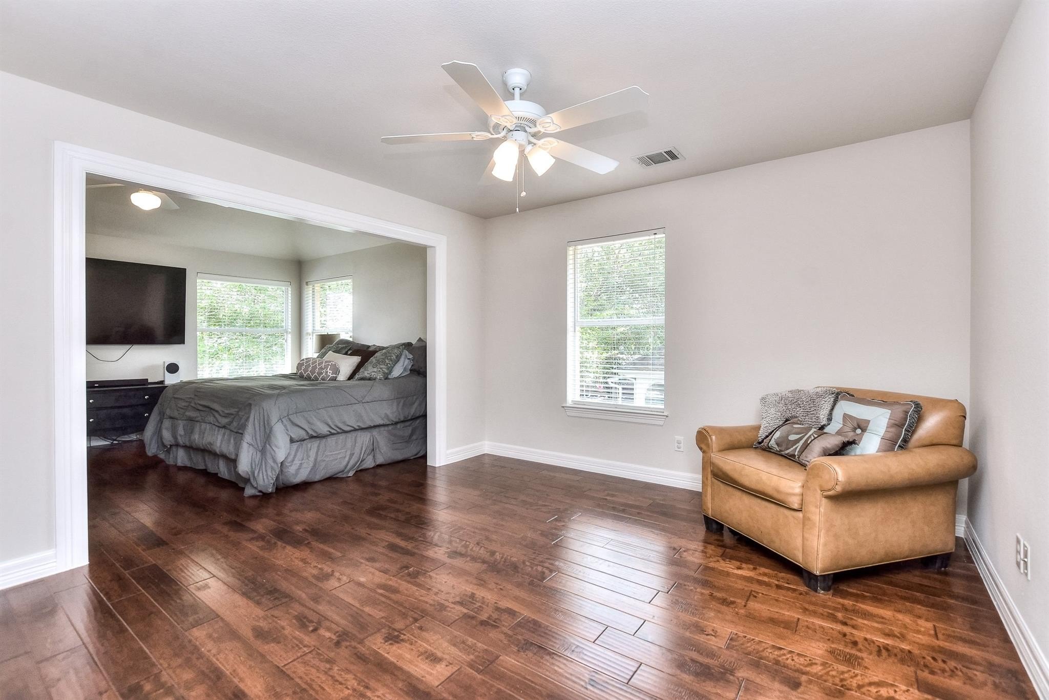 Georgetown, Texas, 78628, United States, 5 Bedrooms Bedrooms, ,4 BathroomsBathrooms,Residential,For Sale,1924392
