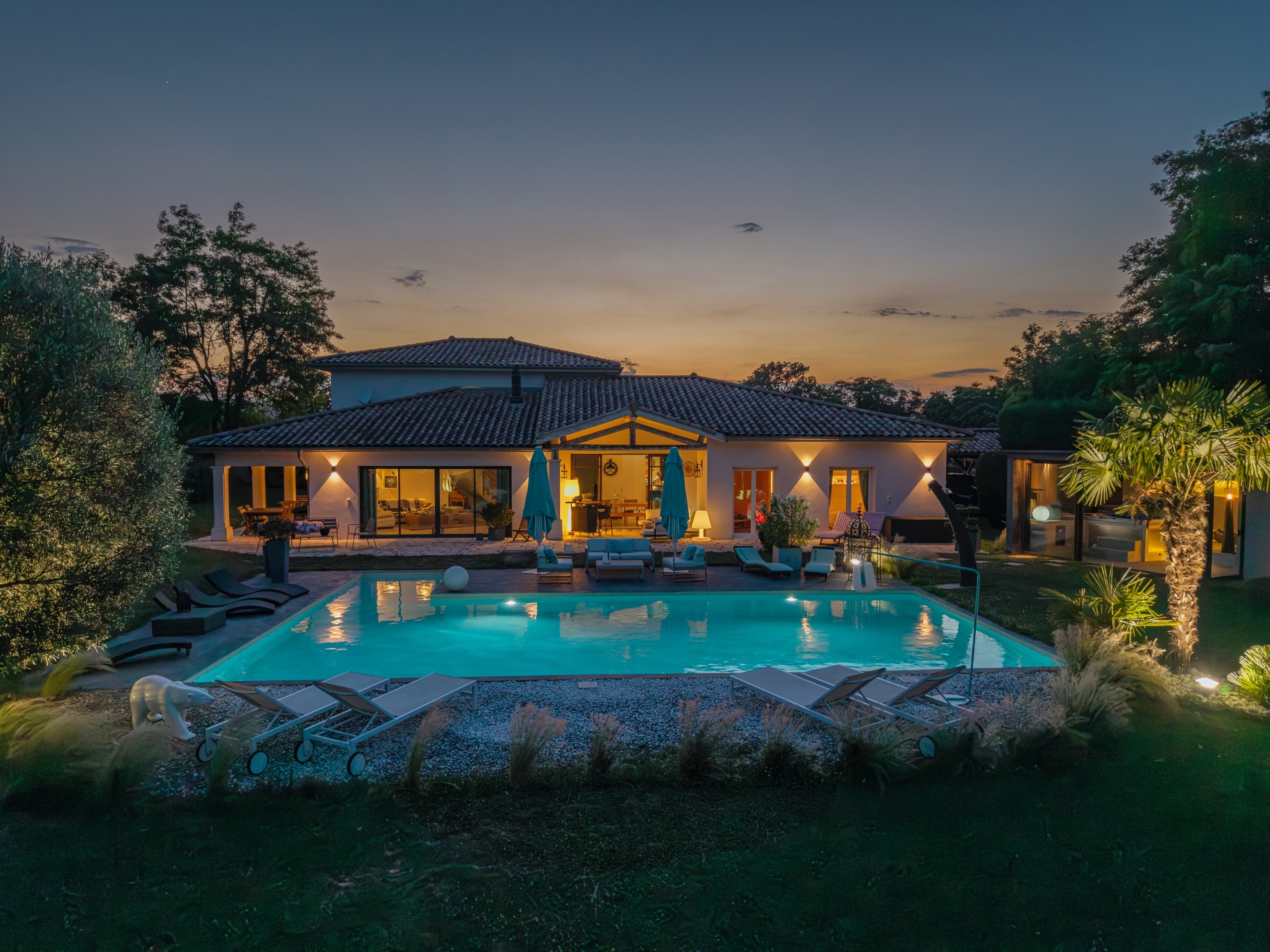  Architect villa with pool & jacuzzi - Just 20 minutes from Lyon - 物件實景