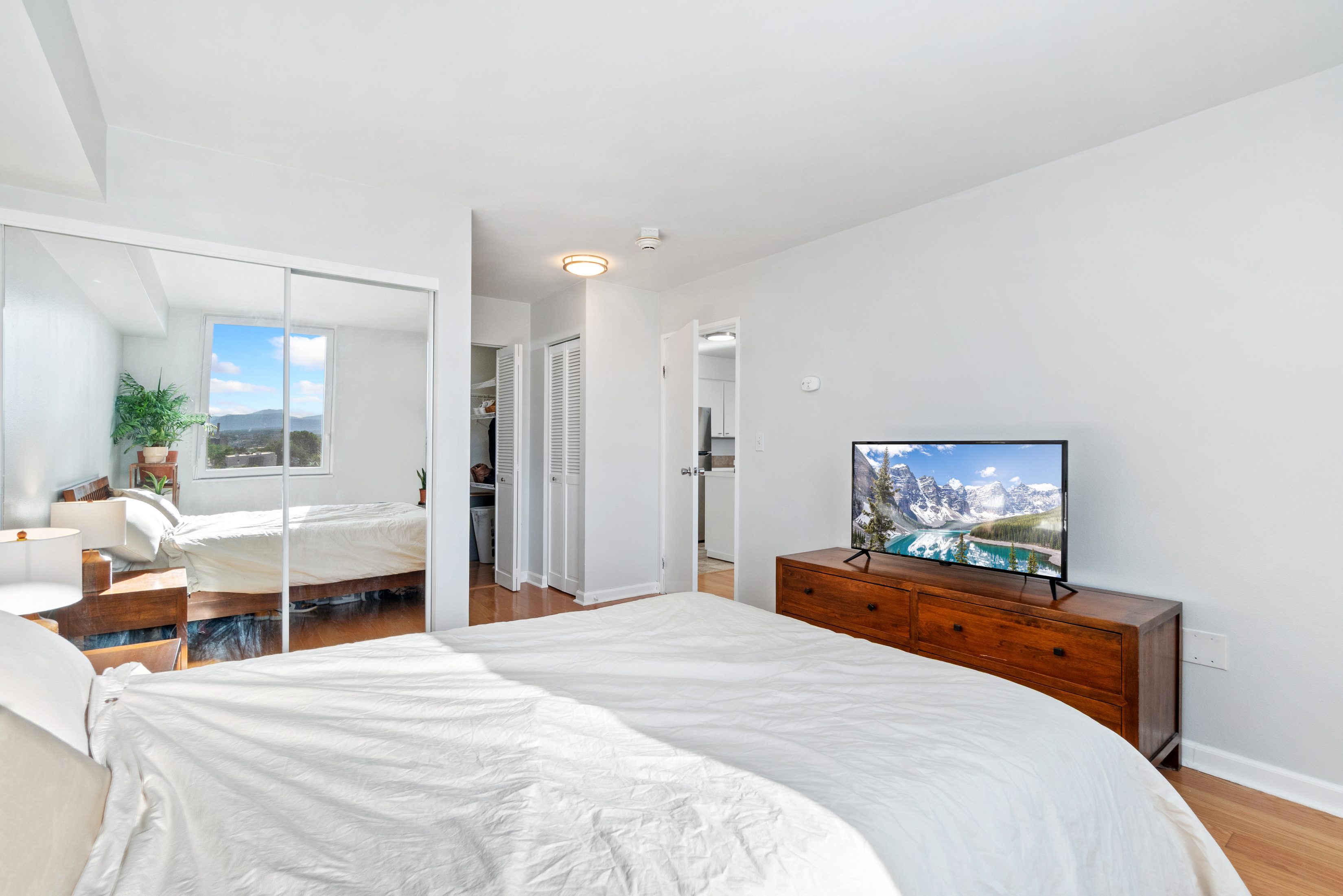  Rare West-Facing Corner Unit - 物件實景