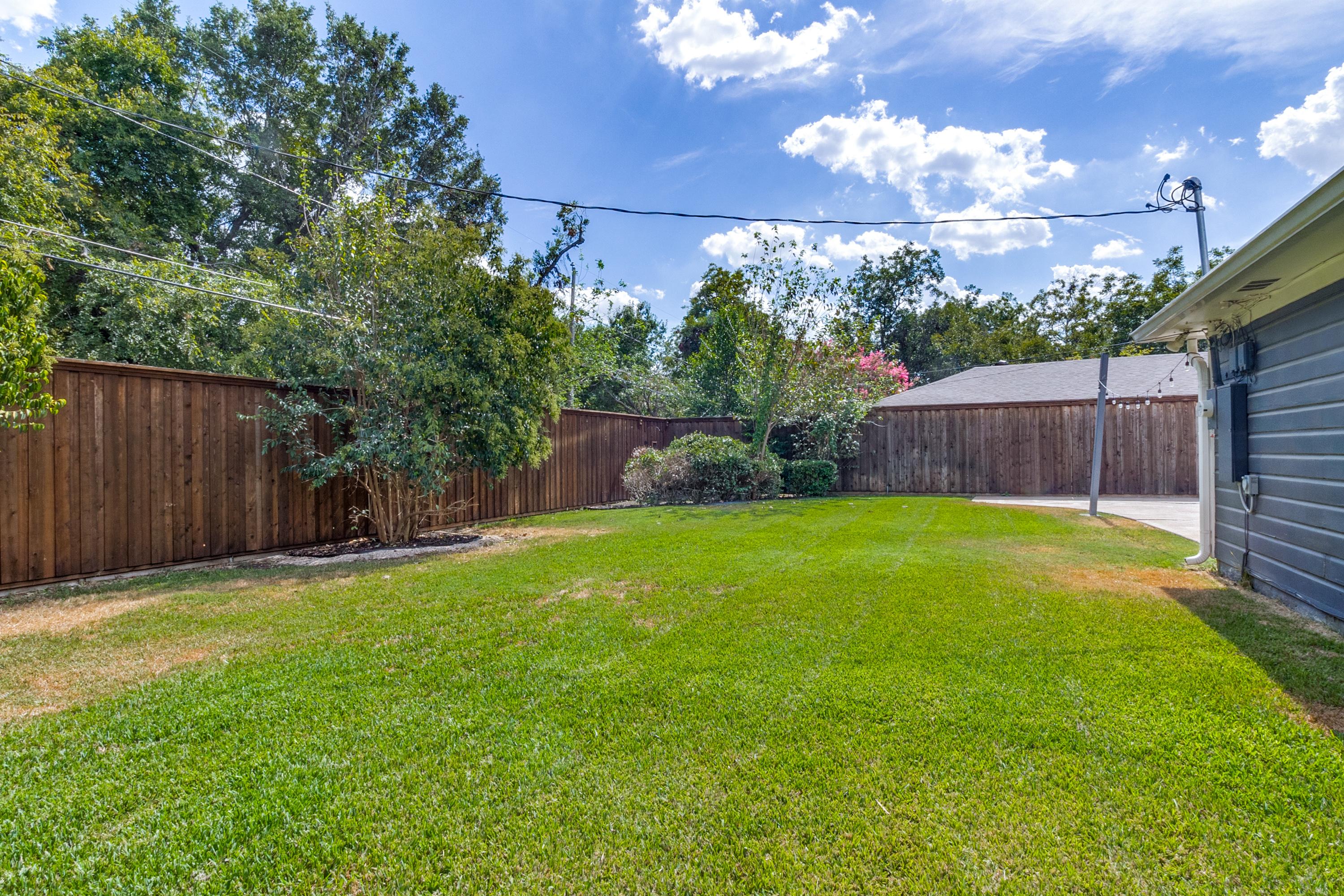  Beautifully Updated One-Story on Oversized Lot in Merriman Manor - 物件實景