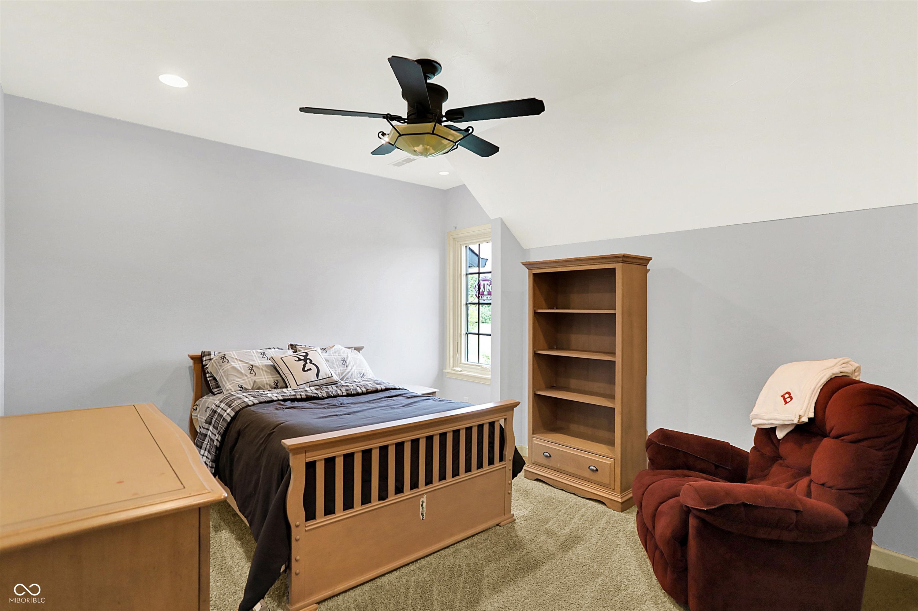 Zionsville, Indiana, 46077, United States, 4 Bedrooms Bedrooms, ,6 BathroomsBathrooms,Residential,For Sale,1978163