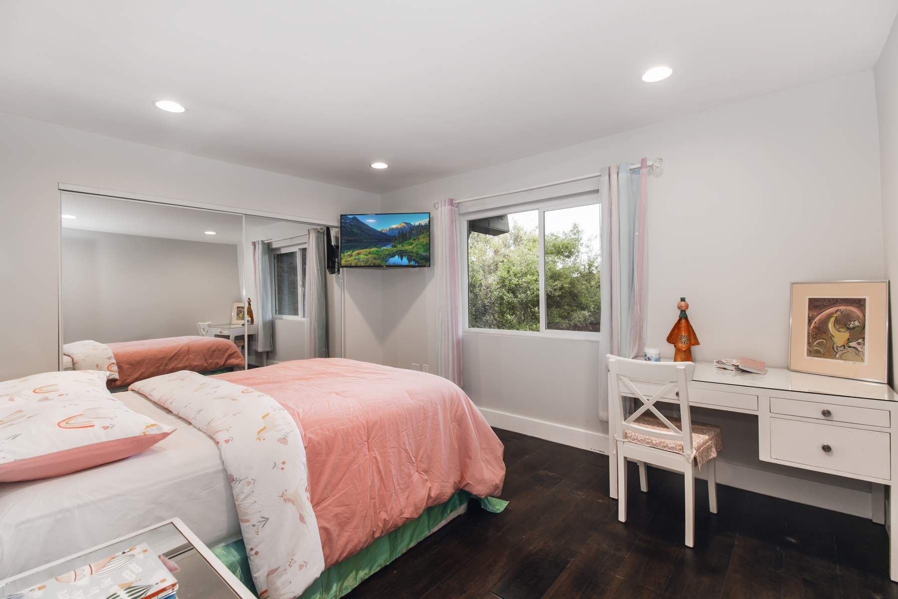  3200 Wrightwood Dr - 物件實景