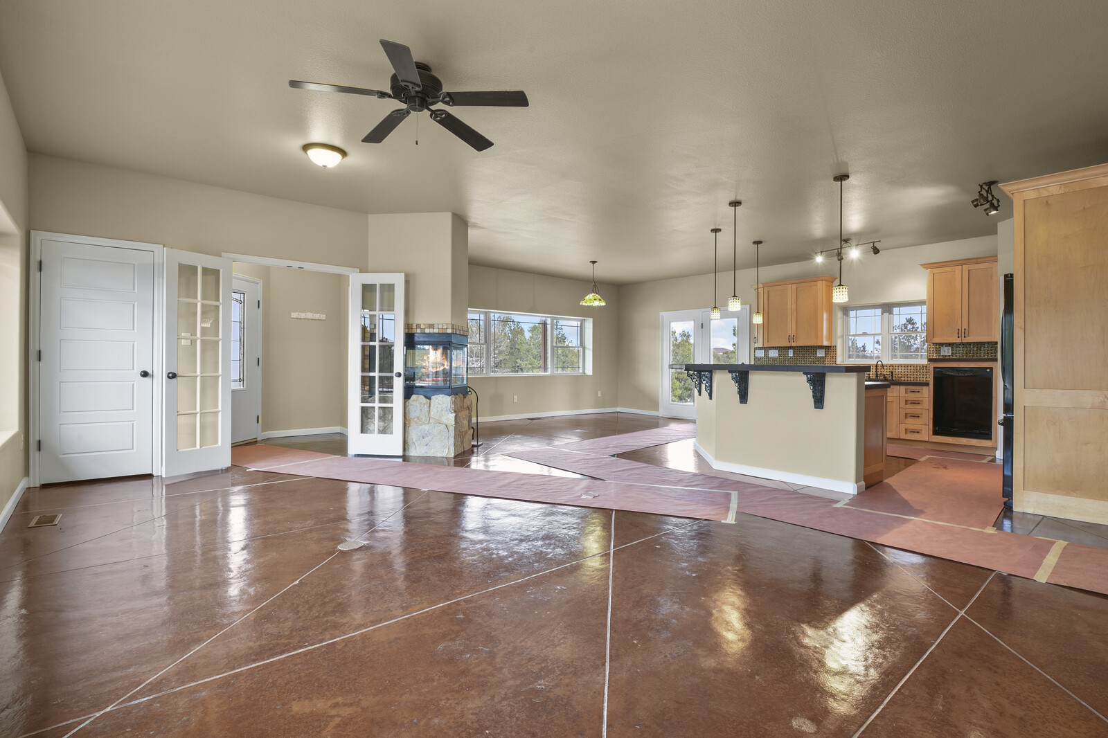 Pueblo, Colorado, 81004, United States, 2 Bedrooms Bedrooms, ,Residential,For Sale,1915514