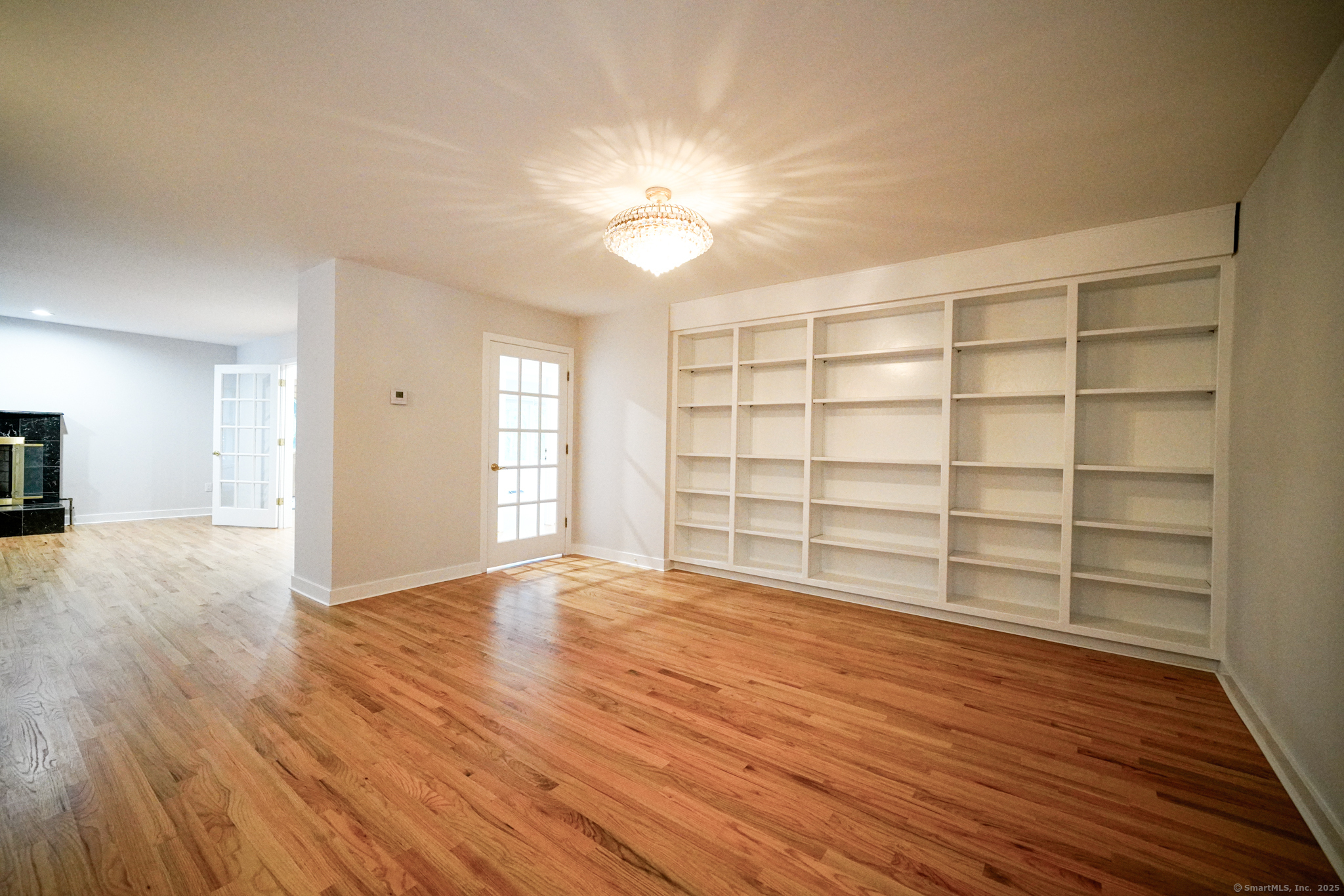 Glastonbury, Connecticut, 06033, United States, 5 Bedrooms Bedrooms, ,4 BathroomsBathrooms,Residential,For Sale,1902715