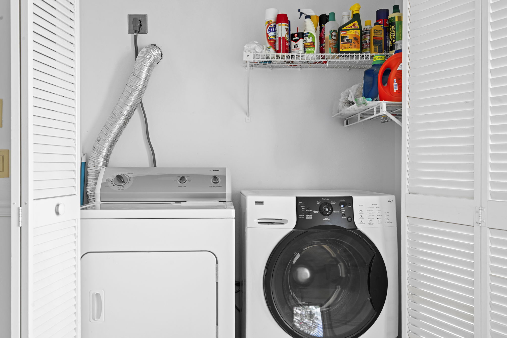 Tarpon Springs, Florida, 34689, United States, 3 Bedrooms Bedrooms, ,2 BathroomsBathrooms,Residential,For Sale,1976239