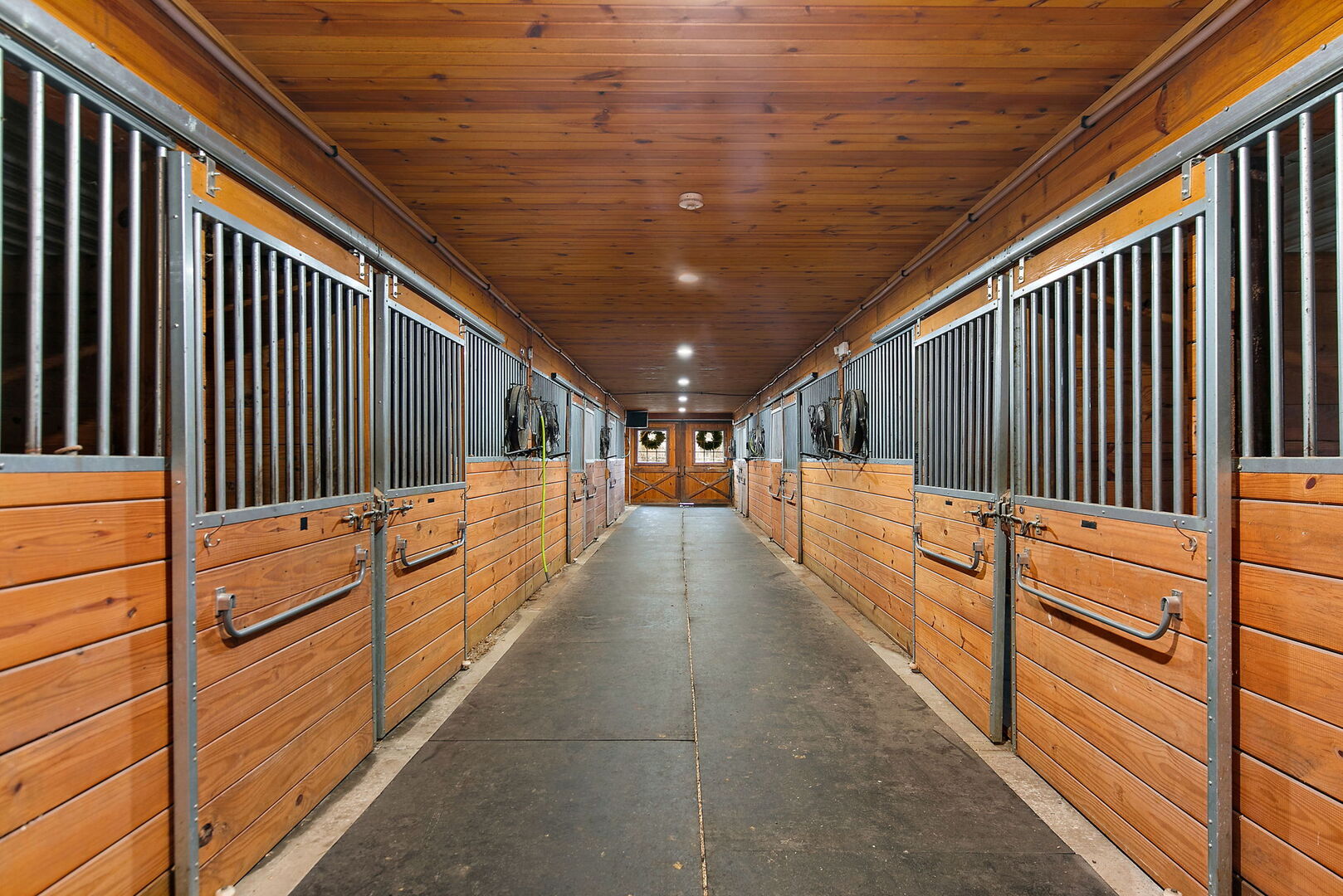 Mundelein, Illinois, 60060, United States, 2 Bedrooms Bedrooms, ,3 BathroomsBathrooms,Residential,For Sale,2010290