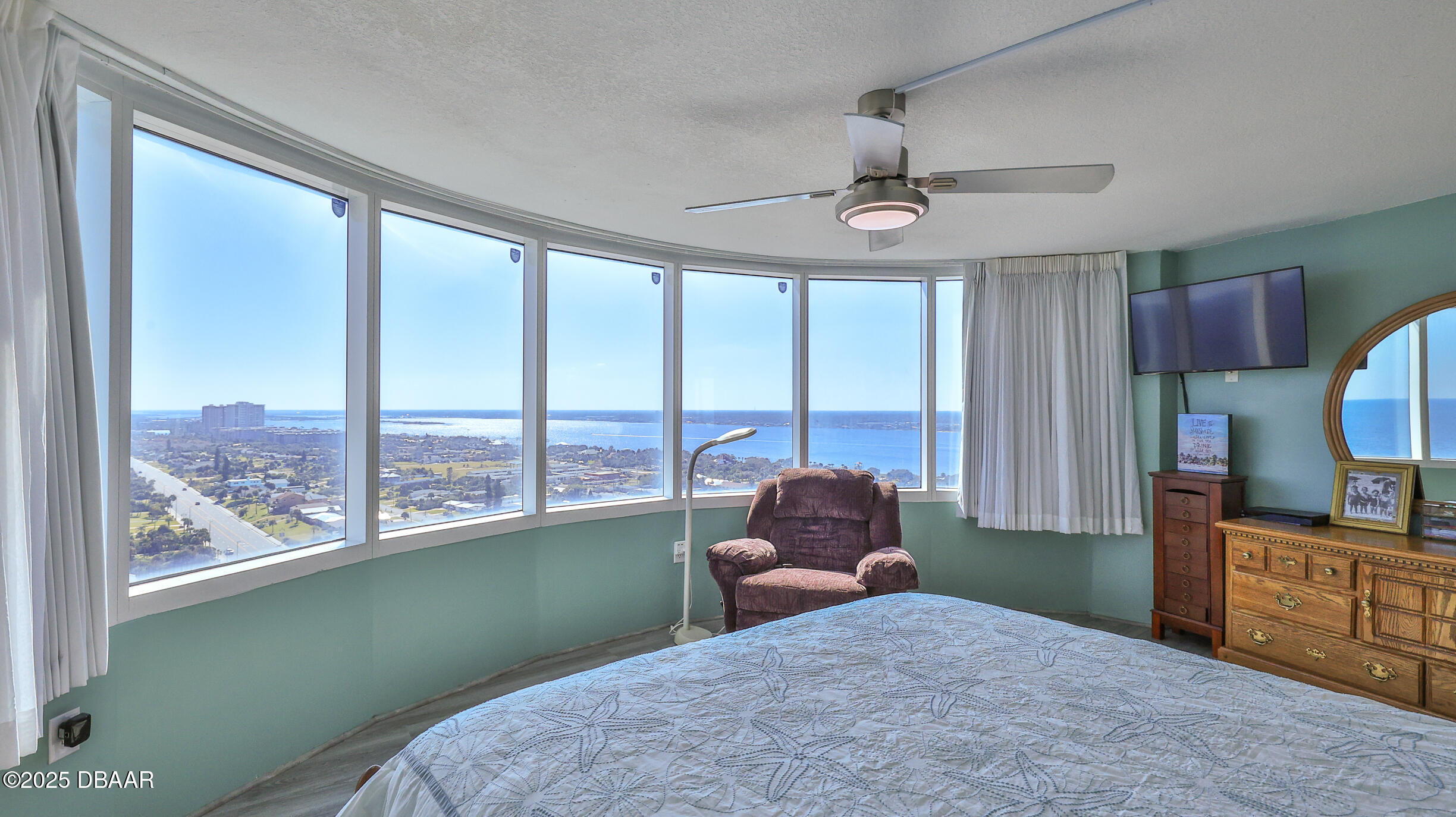 Daytona Beach Shores, Florida, 32118, United States, 2 Bedrooms Bedrooms, ,2 BathroomsBathrooms,Residential,For Sale,1993266