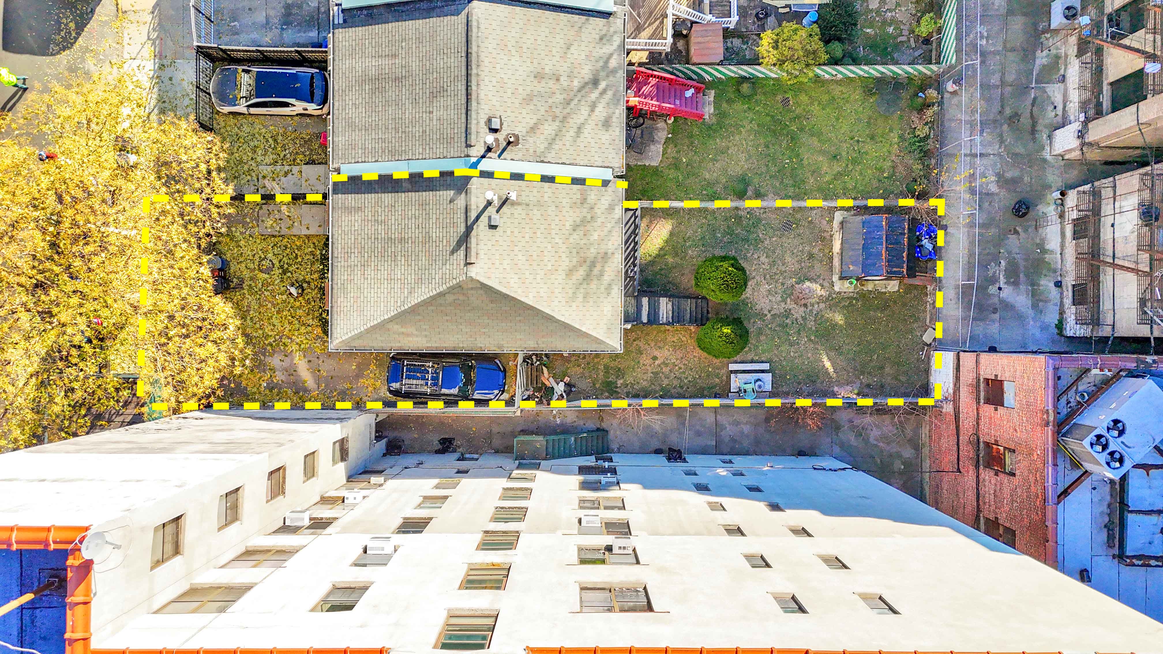 Bronx, New York, 10454, United States, 3 Bedrooms Bedrooms, ,2 BathroomsBathrooms,Residential,For Sale,2005625