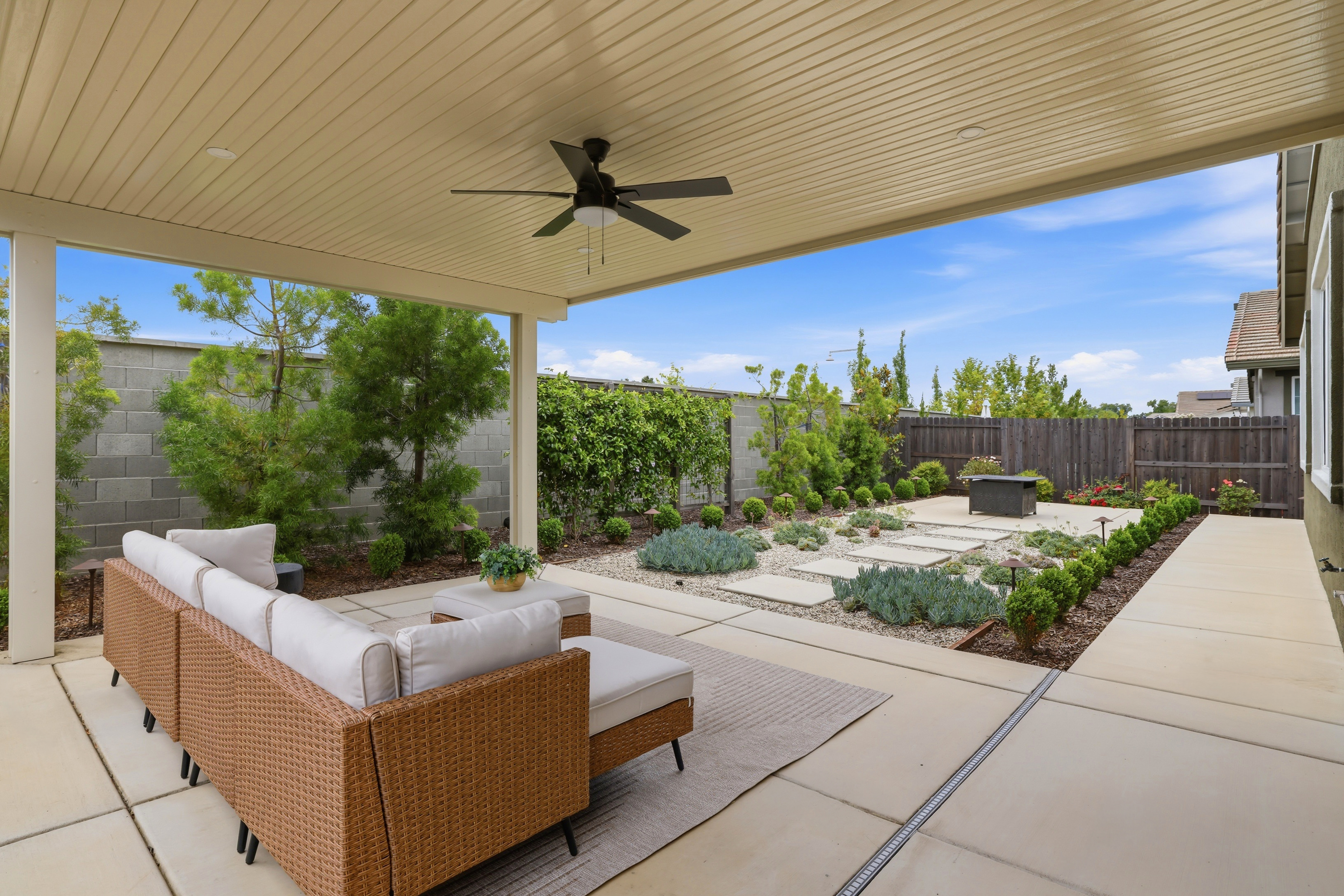  979 Carson River Drive, Lincoln, CA 95648 - 物件實景