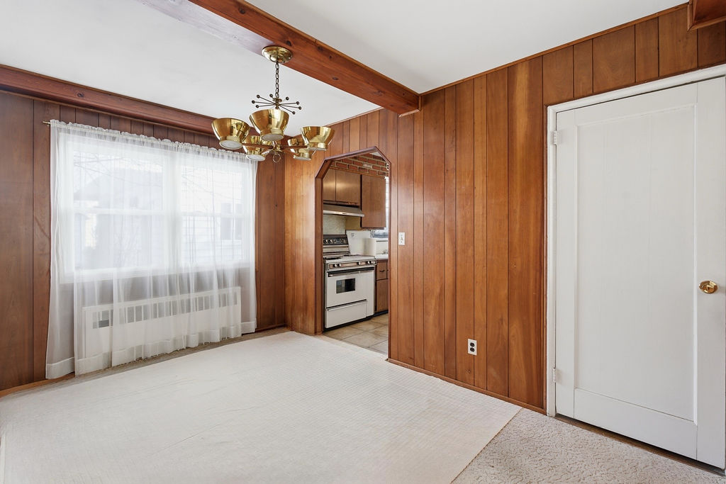 Howard Beach, New York, 11414, United States, 4 Bedrooms Bedrooms, ,1 BathroomBathrooms,Residential,For Sale,2005668