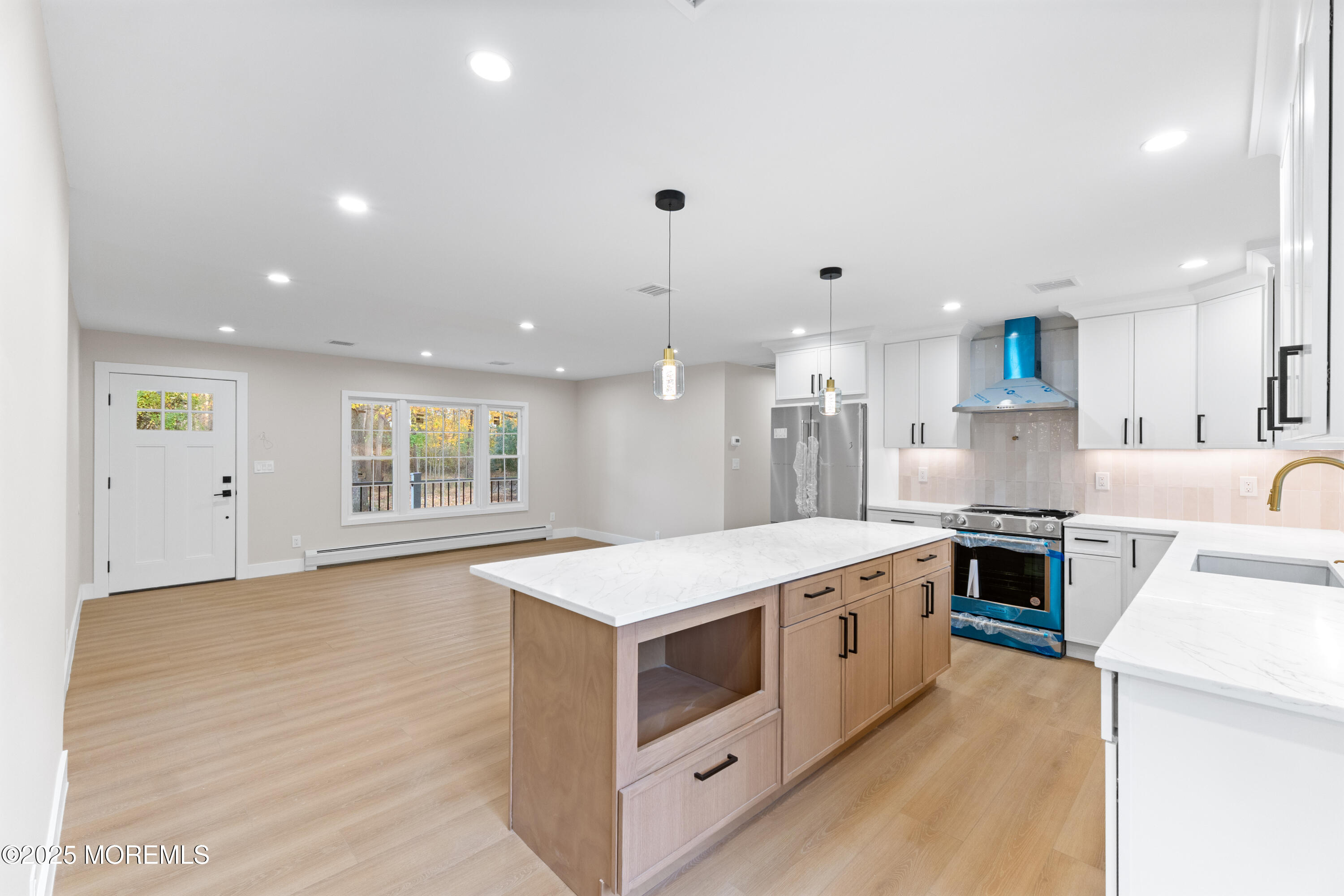 Middletown, New Jersey, 07748, United States, 3 Bedrooms Bedrooms, ,3 BathroomsBathrooms,Residential,For Sale,1987371