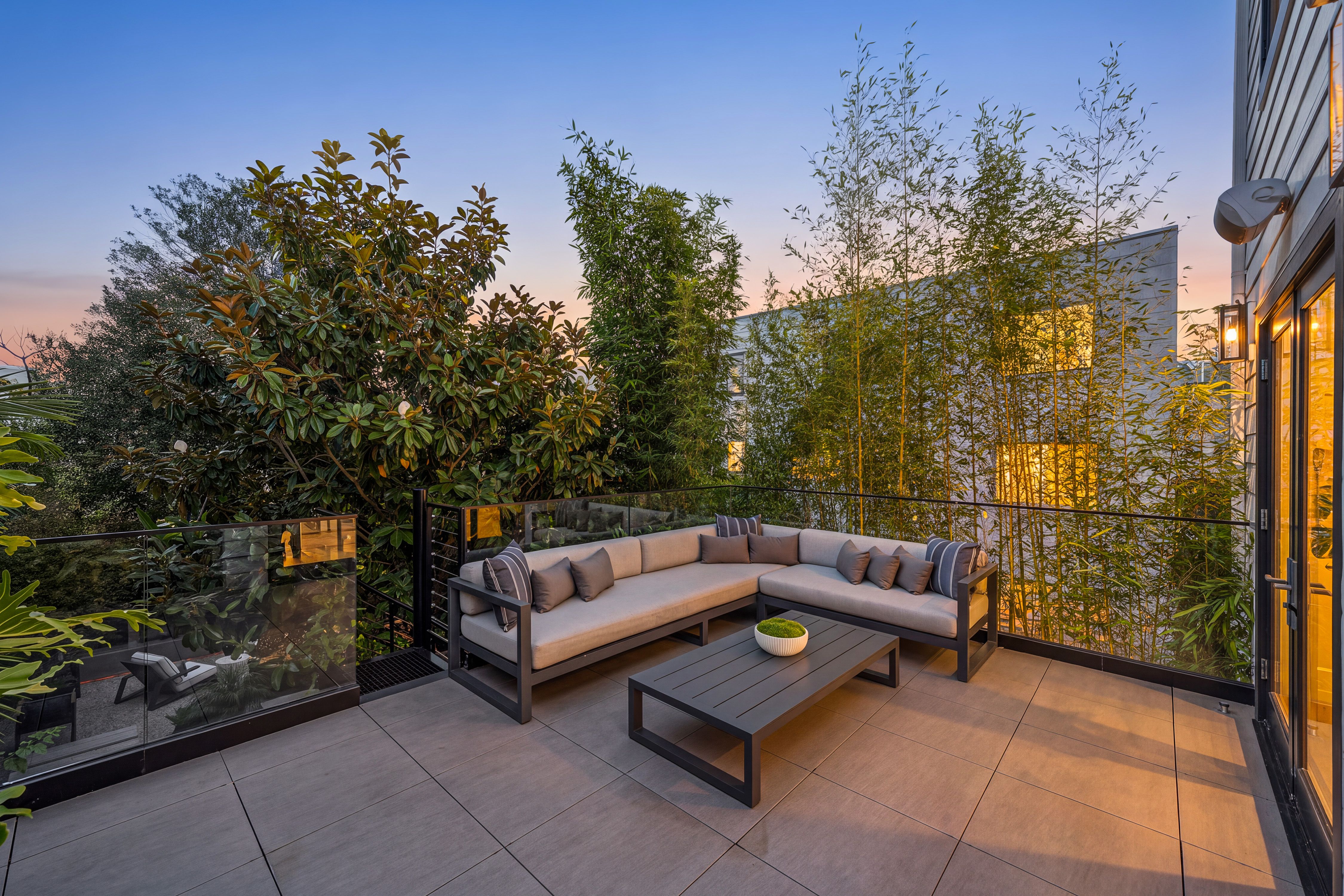  Sophisticated Design Meets Exceptional Indoor-Outdoor Living - 物件實景