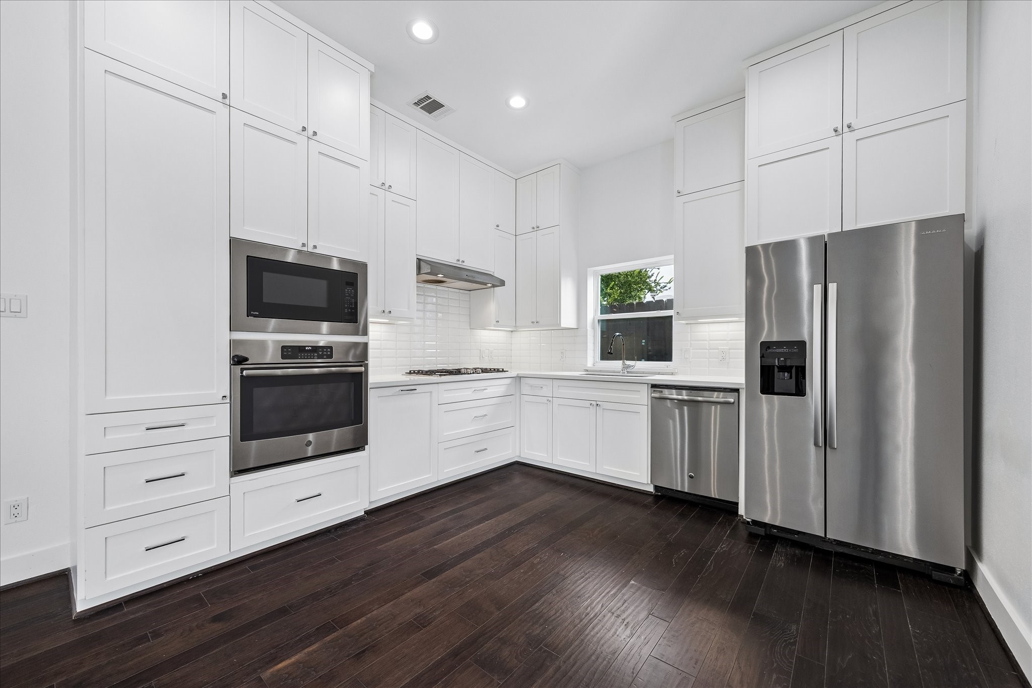  7702 Jacquelyn Oaks Road - 物件實景