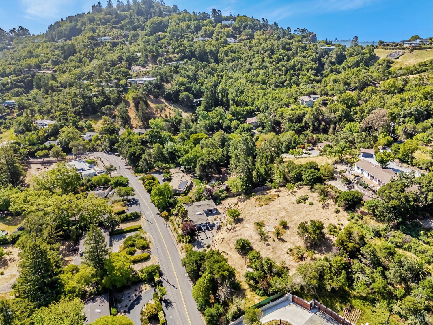 San Rafael, California, 94903, United States, 4 Bedrooms Bedrooms, ,3 BathroomsBathrooms,Residential,For Sale,1837138