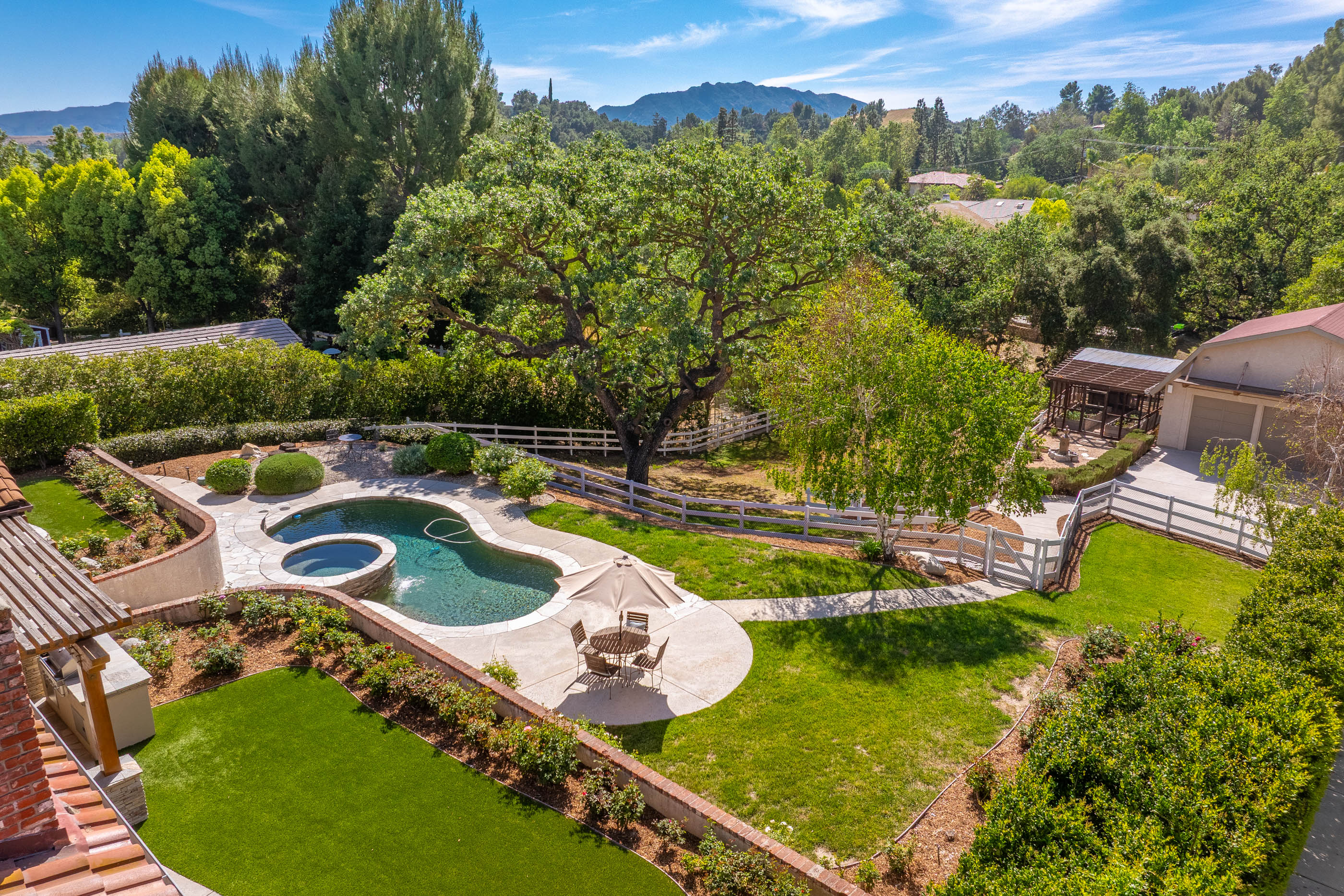  Sprawling Estate in Old Agoura - 物件實景