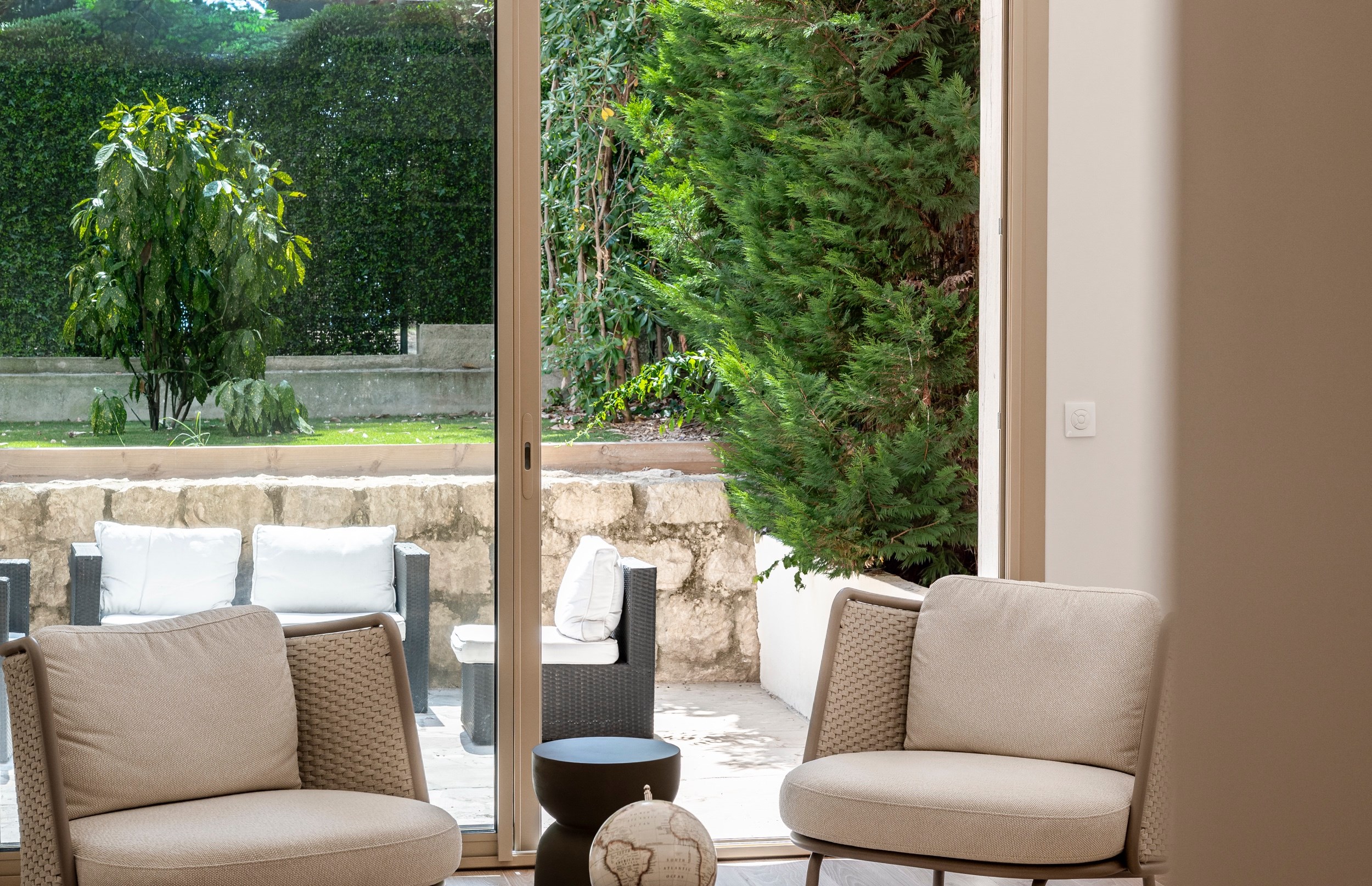  Nice, Le Port : 86 sq.m apartment with private garden on Boulevard Franck Pilat… - 物件實景