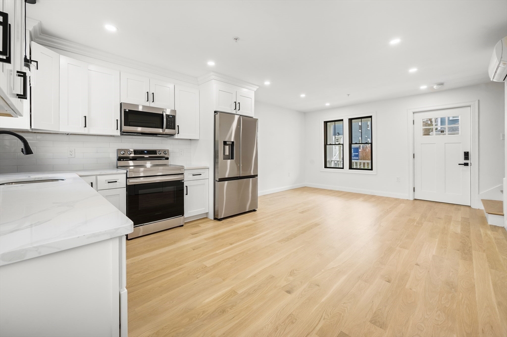 Boston, Massachusetts, 02126, United States, 3 Bedrooms Bedrooms, ,3 BathroomsBathrooms,Residential,For Sale,1794870