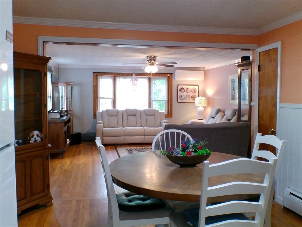 East Bridgewater, Massachusetts, 02333, United States, 4 Bedrooms Bedrooms, ,2 BathroomsBathrooms,Residential,For Sale,1922908