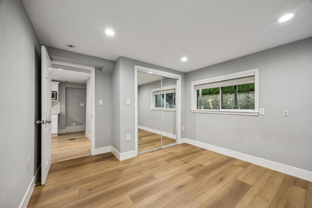 Daly City, California, 94015, United States, 5 Bedrooms Bedrooms, ,2 BathroomsBathrooms,Residential,For Sale,2010788