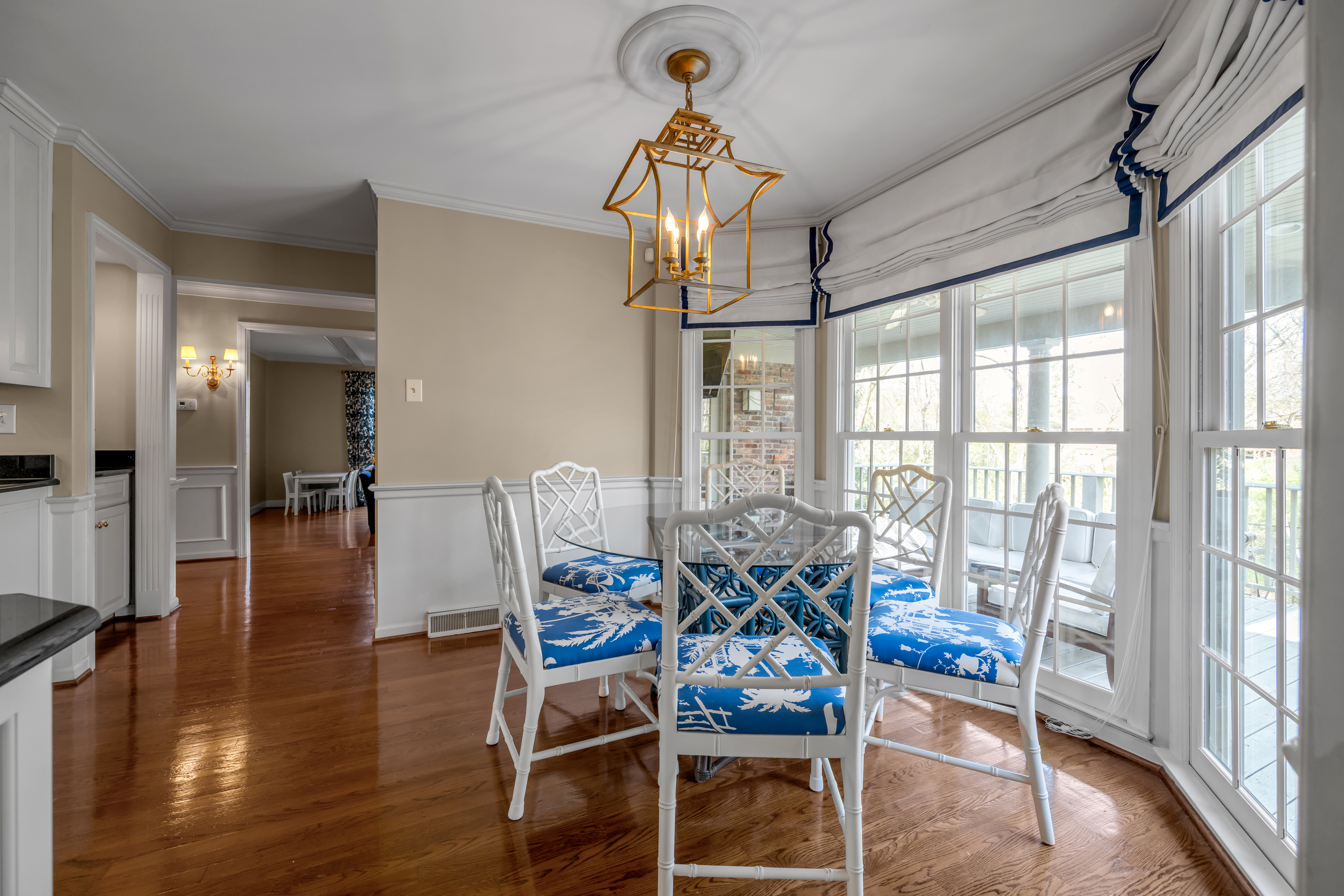  2071 Manor Drive - 物件實景