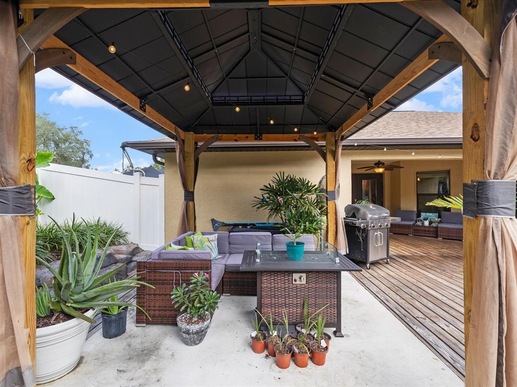 Weeki Wachee, Florida, 34613, United States, 3 Bedrooms Bedrooms, ,2 BathroomsBathrooms,Residential,For Sale,1982337