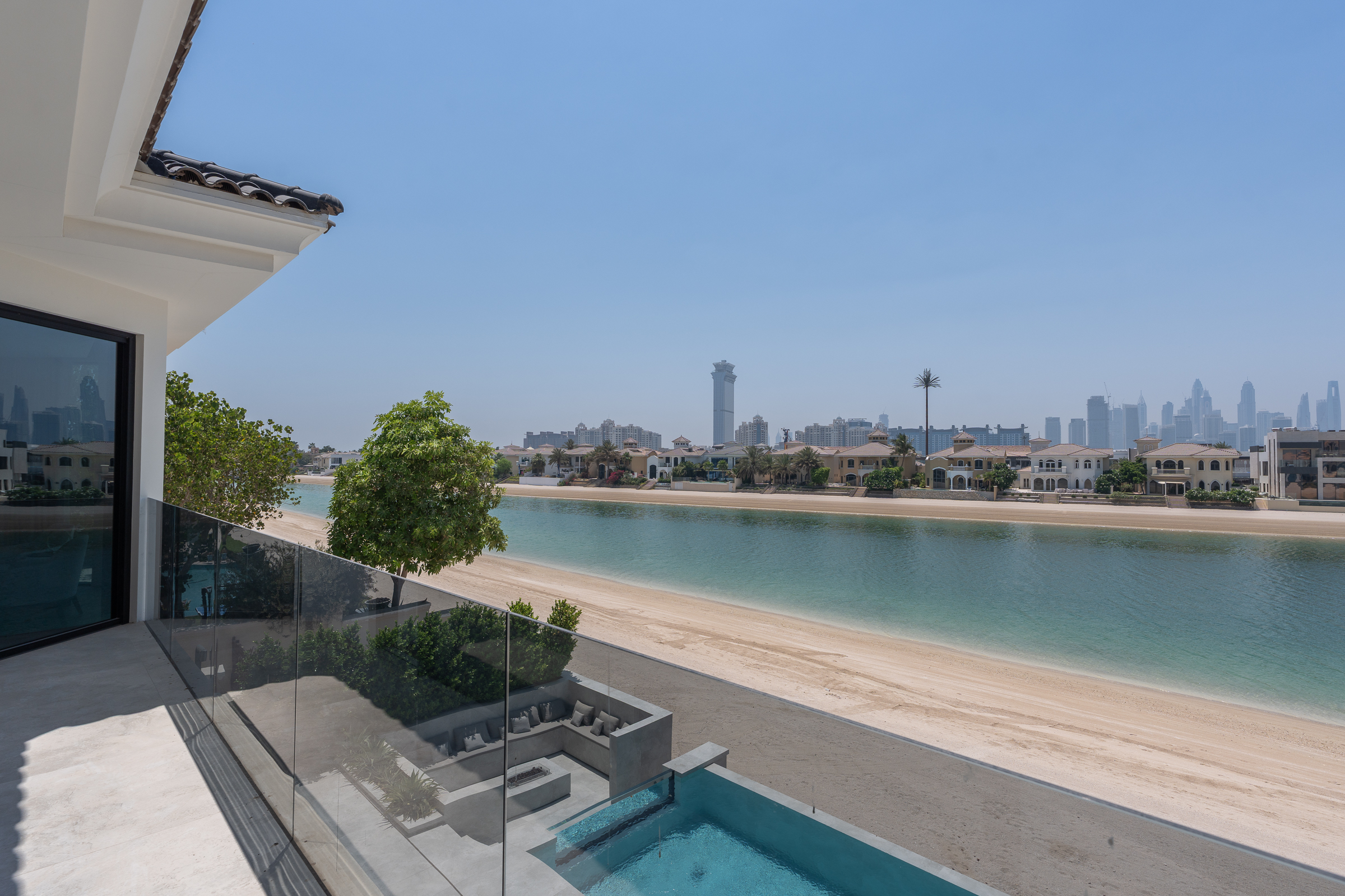  Turnkey Palm Jumeirah Villa With Private Beach - 物件實景