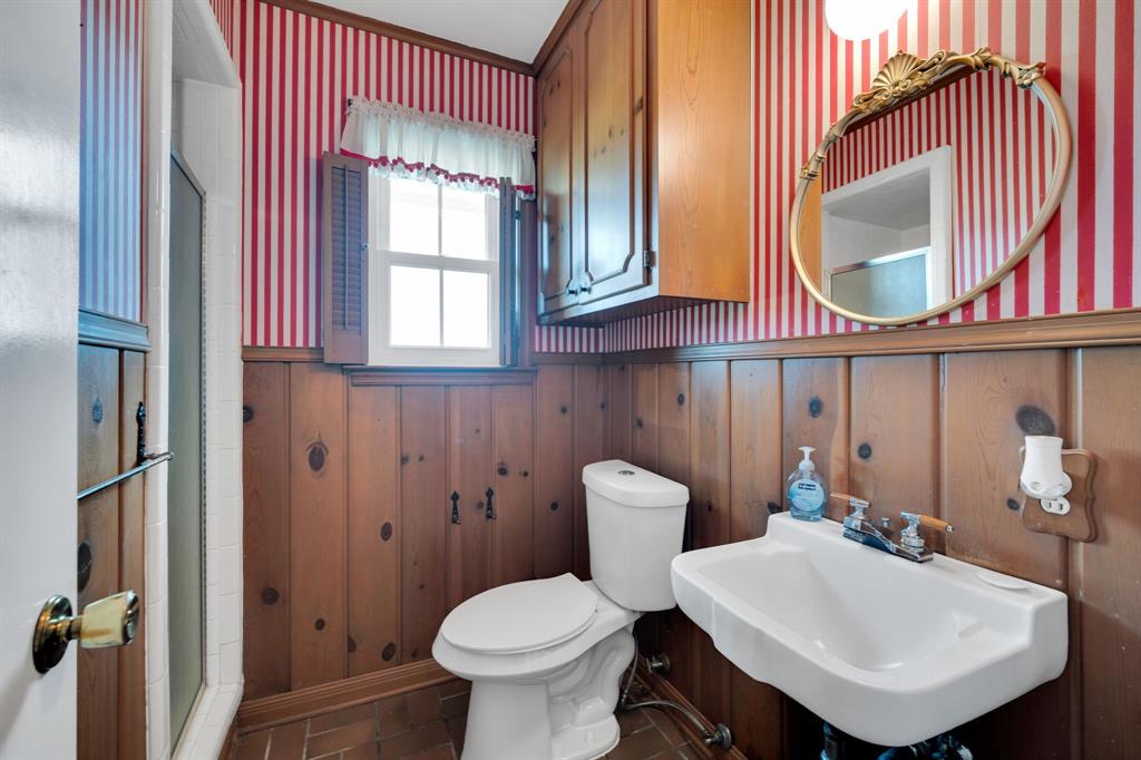 Burleson, Texas, 76028, United States, 4 Bedrooms Bedrooms, ,3 BathroomsBathrooms,Residential,For Sale,1981245