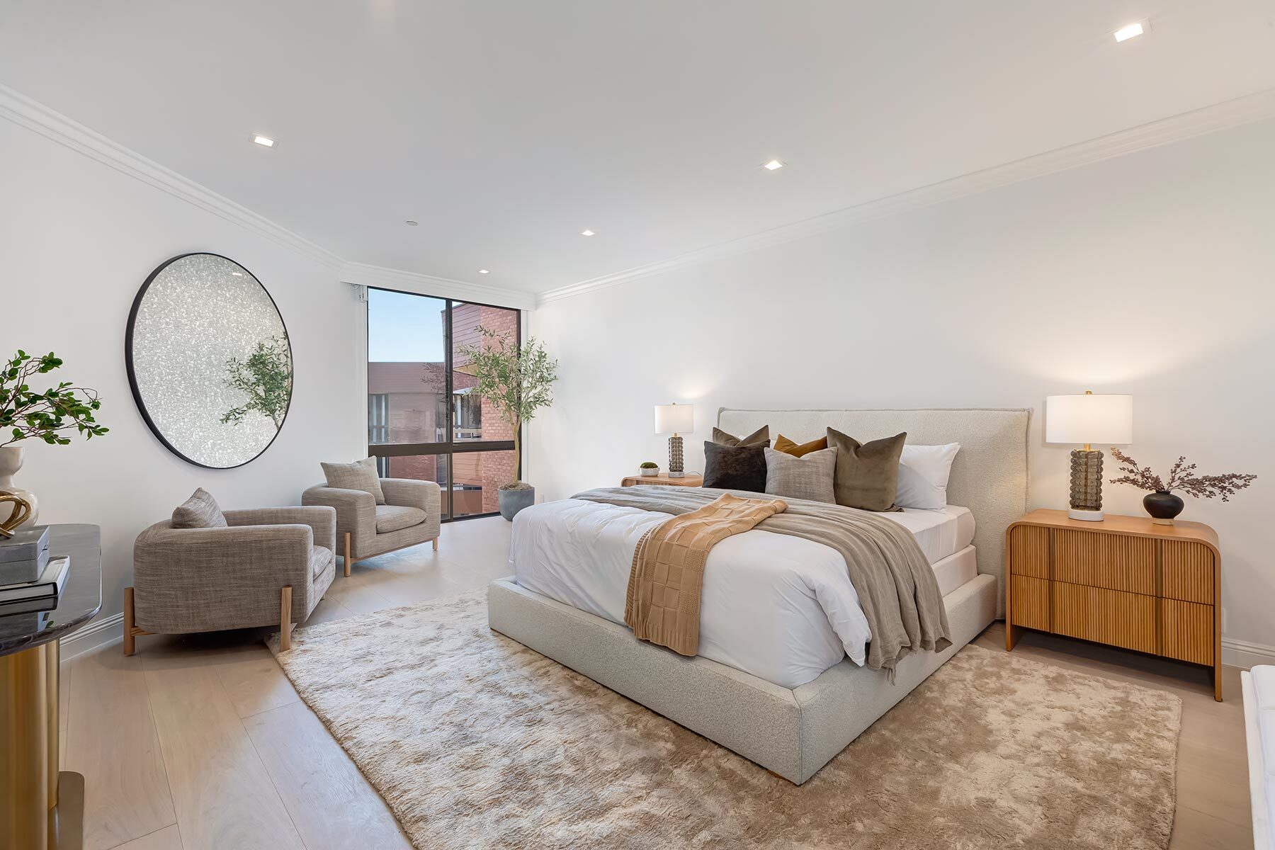  300 North Swall Drive - 物件實景