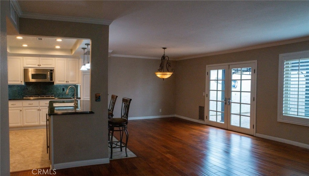 Montclair, California, 91763, United States, 3 Bedrooms Bedrooms, ,2 BathroomsBathrooms,Residential,For Sale,2049288