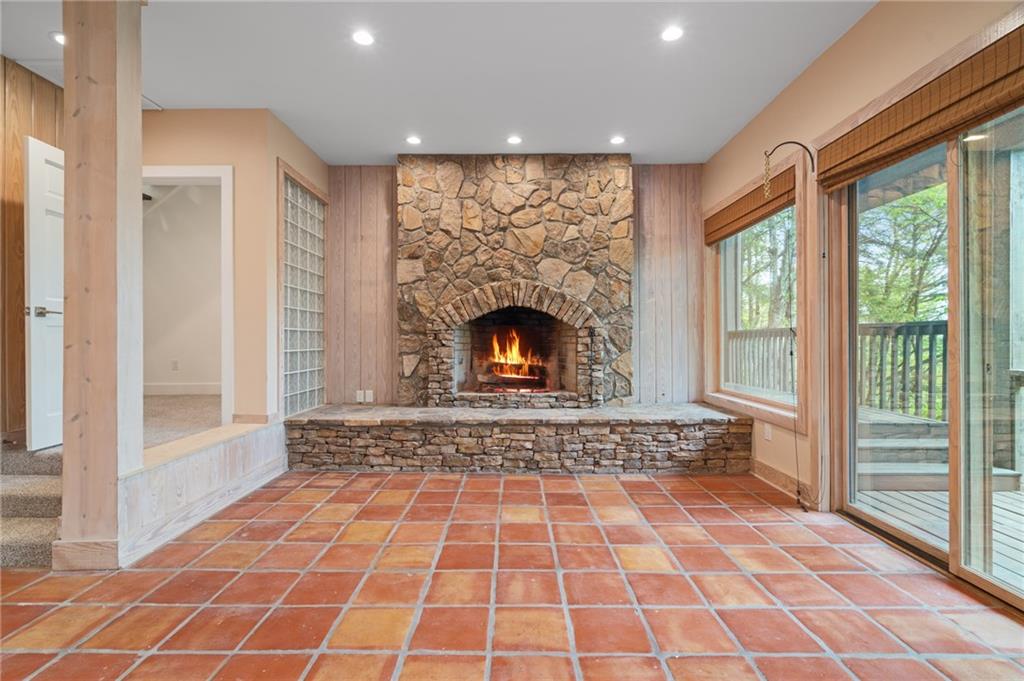 Jasper, Georgia, 30143, United States, 5 Bedrooms Bedrooms, ,4 BathroomsBathrooms,Residential,For Sale,1798318
