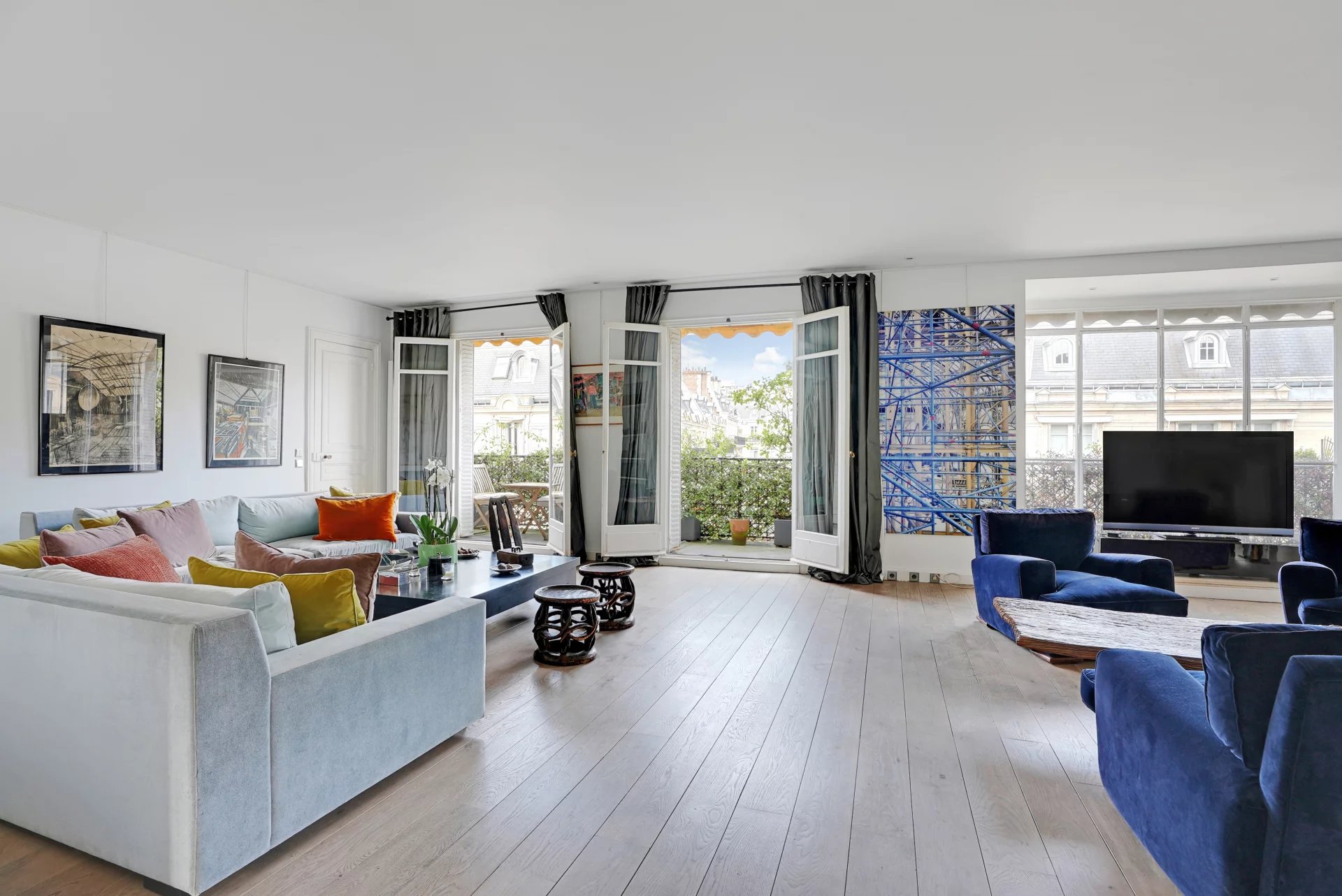 Paris 8th, Île-de-France, 75008, FR, 4 Bedrooms Bedrooms, ,2 BathroomsBathrooms,Residential,For Sale,1669090