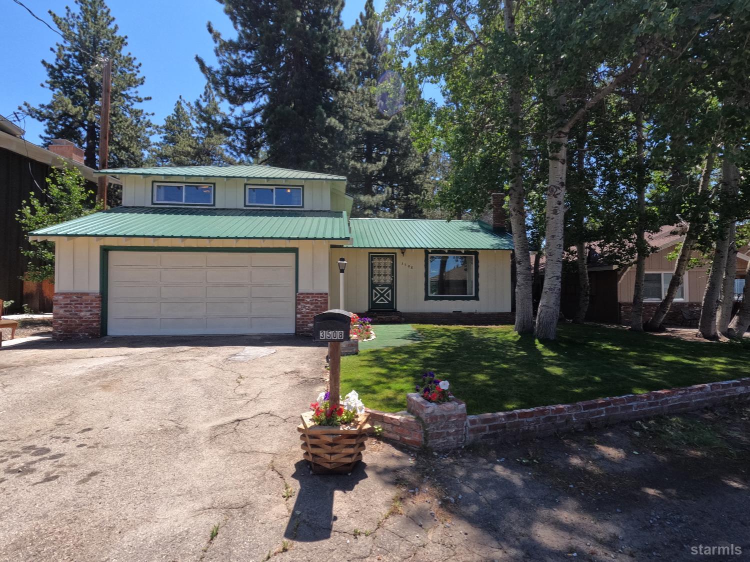 South Lake Tahoe, California, 96150, United States, 3 Bedrooms Bedrooms, ,3 BathroomsBathrooms,Residential,For Sale,1895450
