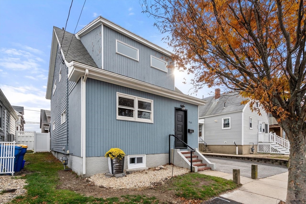 Winthrop, Massachusetts, 02152, United States, 3 Bedrooms Bedrooms, ,2 BathroomsBathrooms,Residential,For Sale,1990916