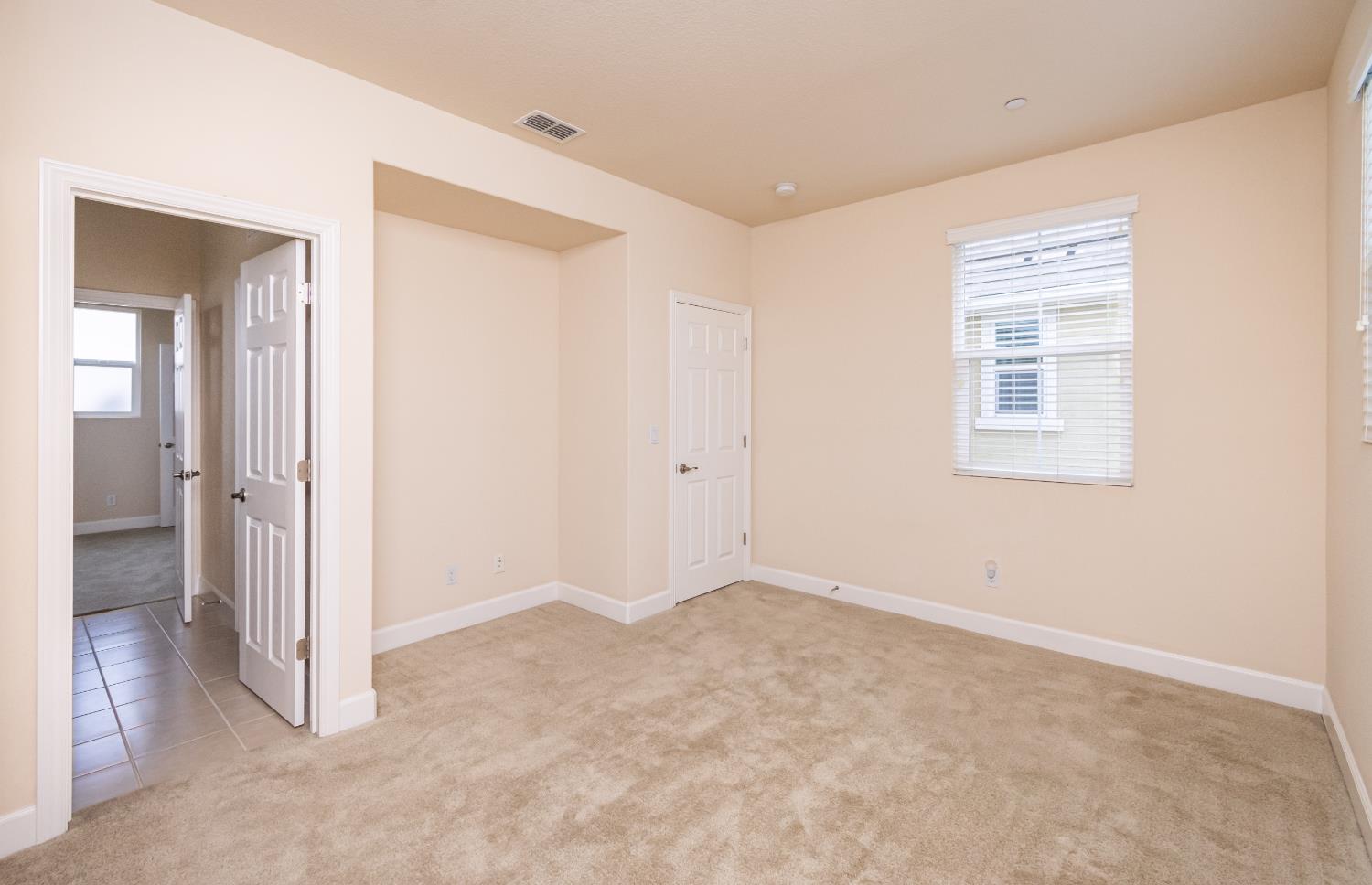 Folsom, California, 95630, United States, 4 Bedrooms Bedrooms, ,3 BathroomsBathrooms,Residential,For Sale,2000807