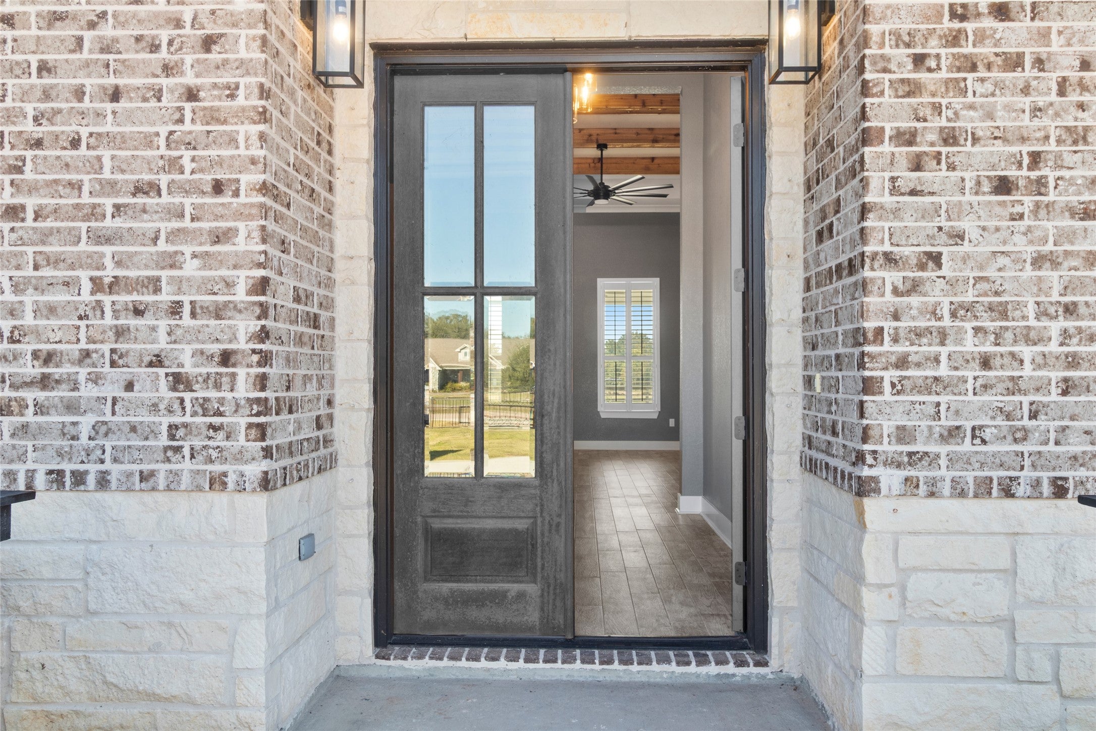 Angleton, Texas, 77515, United States, 4 Bedrooms Bedrooms, ,4 BathroomsBathrooms,Residential,For Sale,1992387