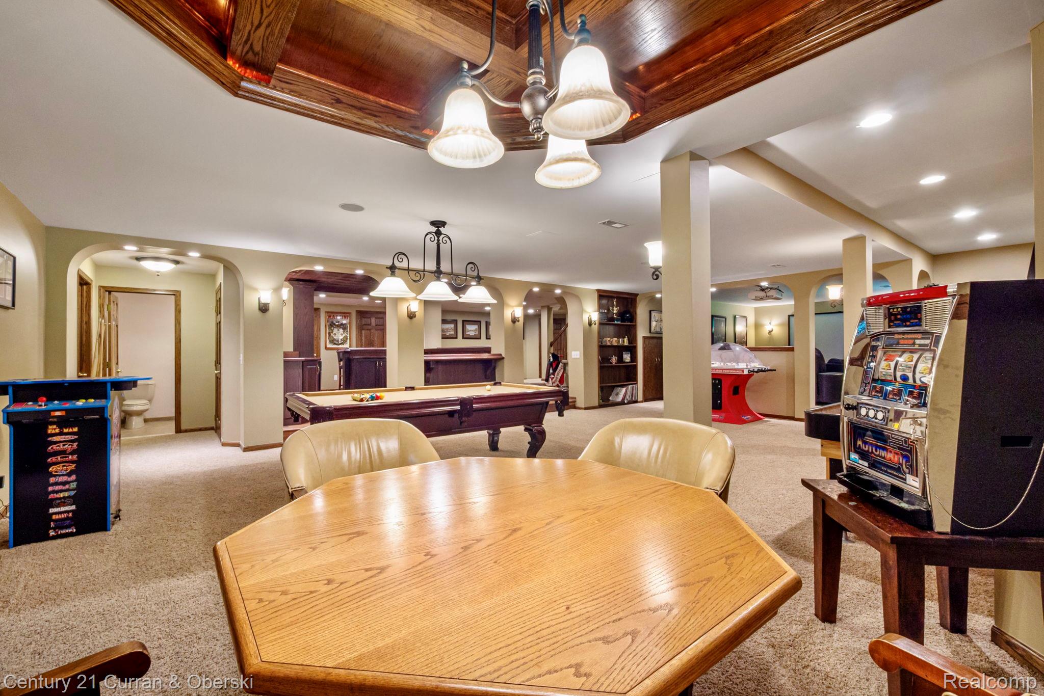 Novi, Michigan, 48374, United States, 4 Bedrooms Bedrooms, ,6 BathroomsBathrooms,Residential,For Sale,1914653