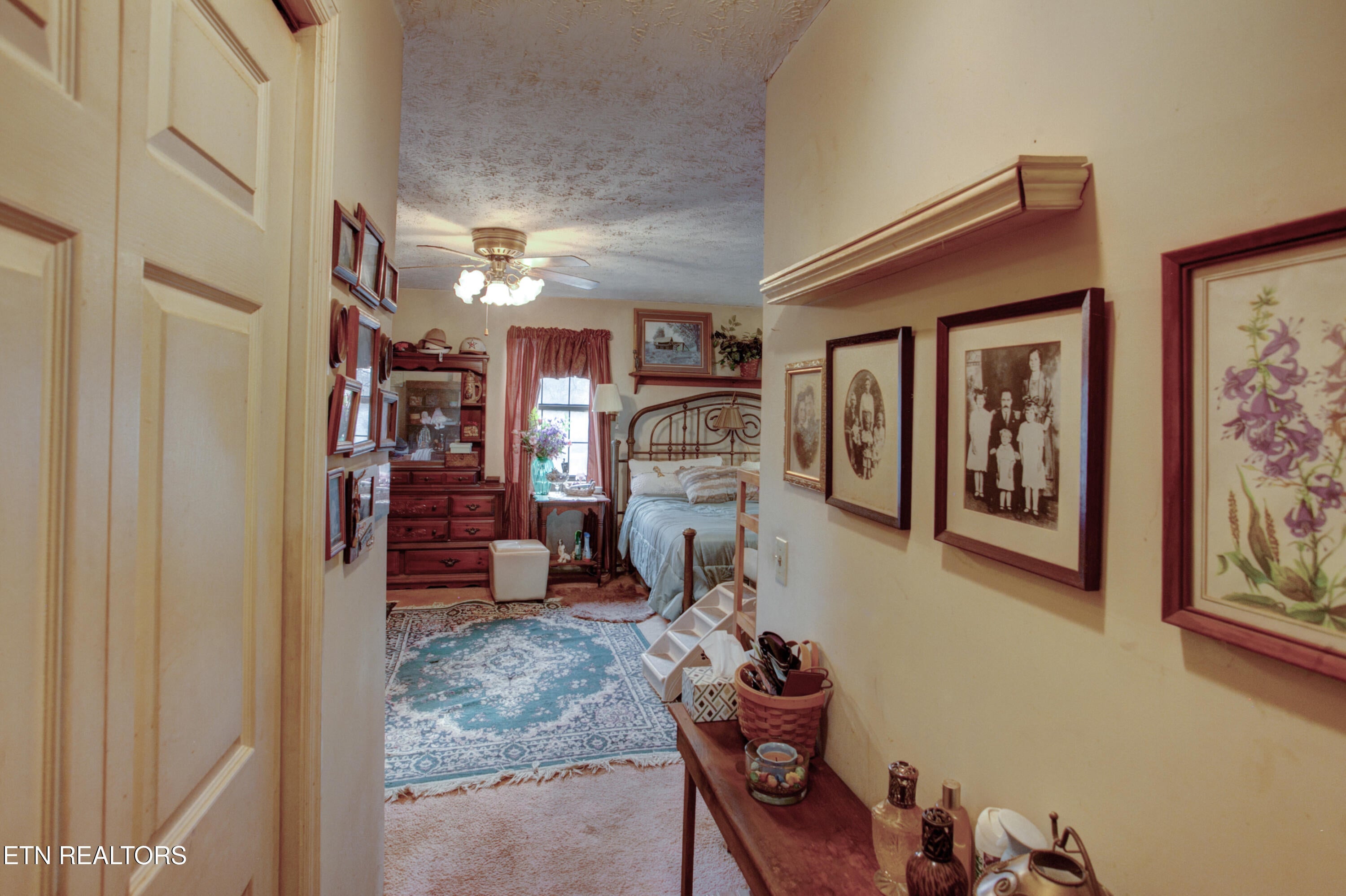 Maryville, Tennessee, 37801, United States, 3 Bedrooms Bedrooms, ,4 BathroomsBathrooms,Residential,For Sale,1994360