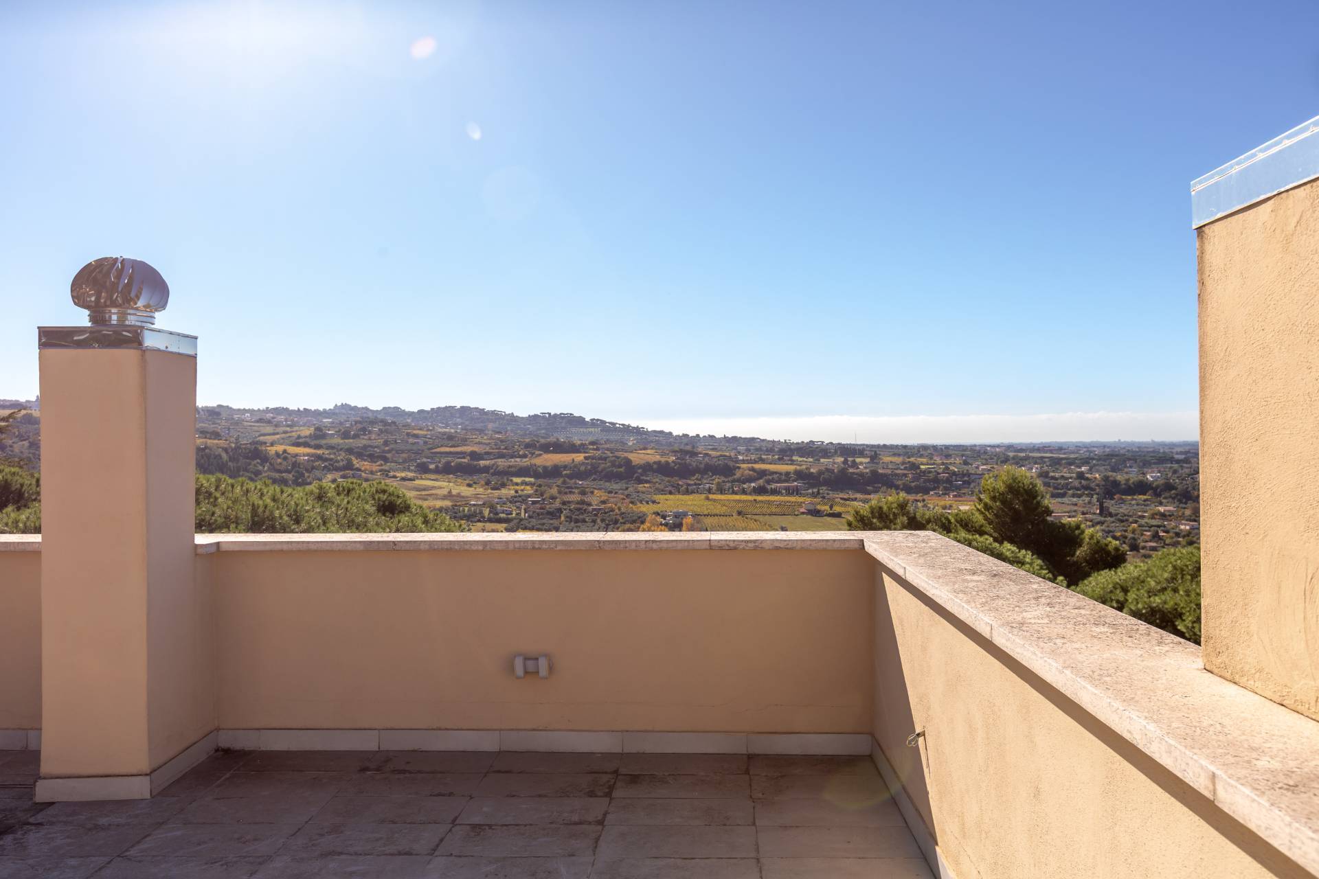 Grottaferrata, Roma, 00046, IT, 4 Bedrooms Bedrooms, ,2 BathroomsBathrooms,Residential,For Sale,1989453