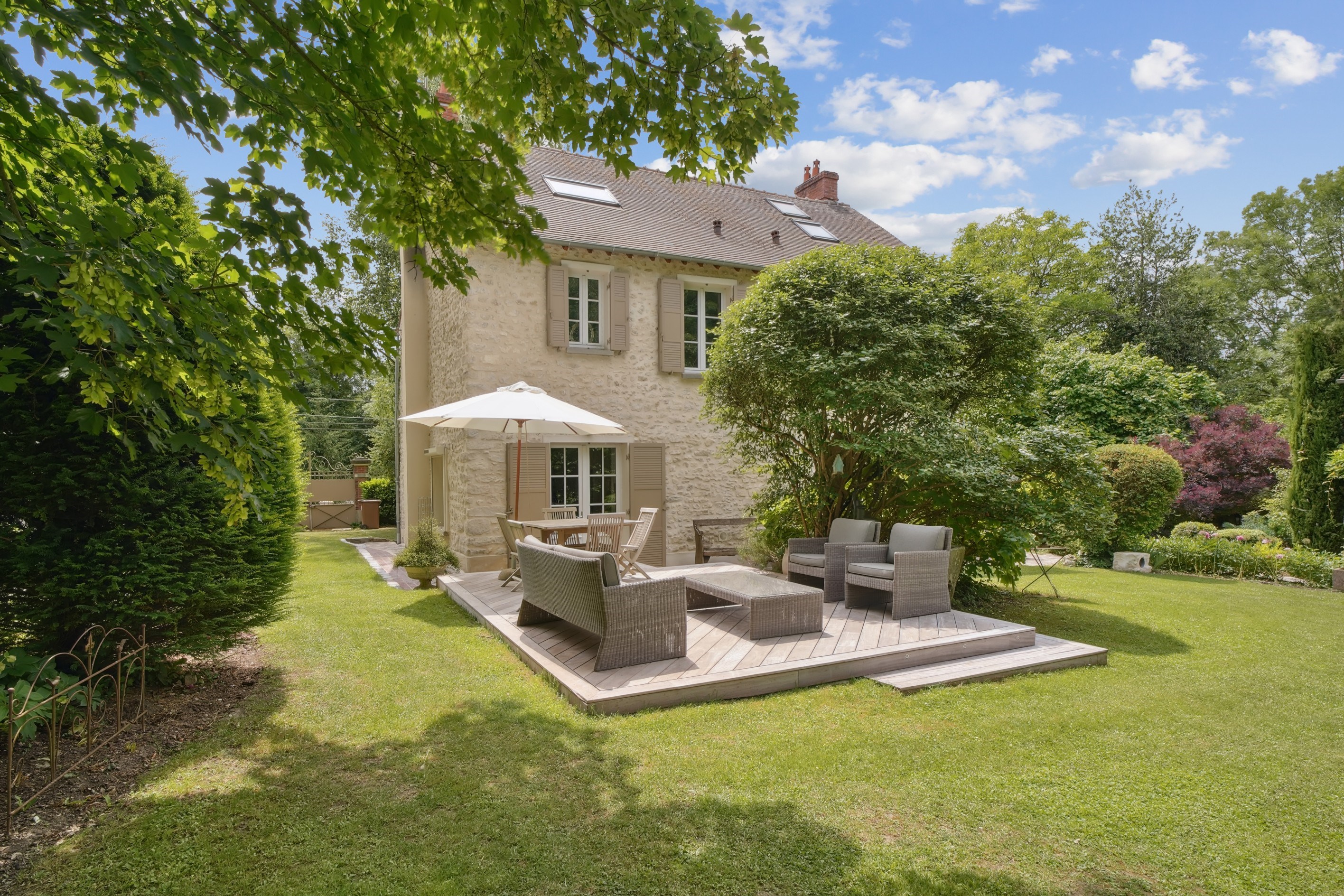  CHARMING PROPERTY ON THE OUTSKIRTS OF PARIS - 物件實景