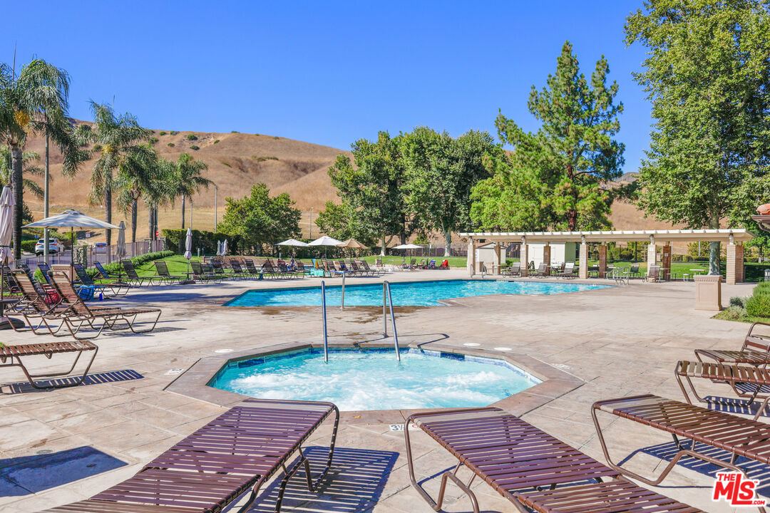Porter Ranch, California, 91326, United States, 4 Bedrooms Bedrooms, ,3 BathroomsBathrooms,Residential,For Sale,1906036