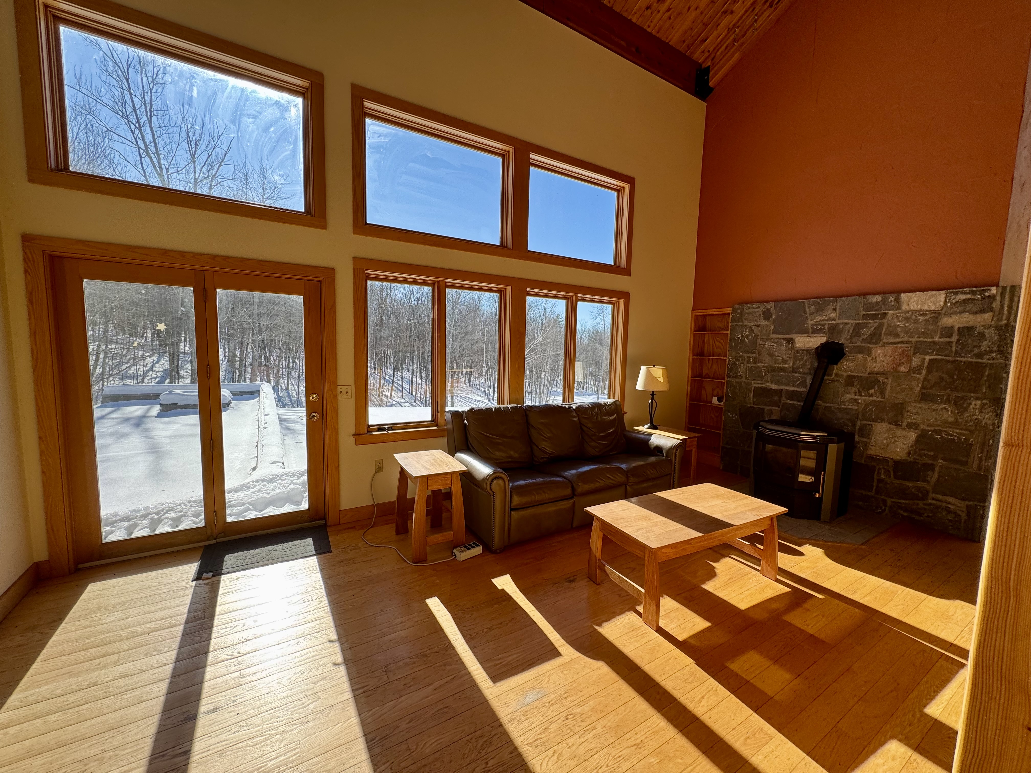  104 Upper Stonehouse Mountain Road - 物件實景