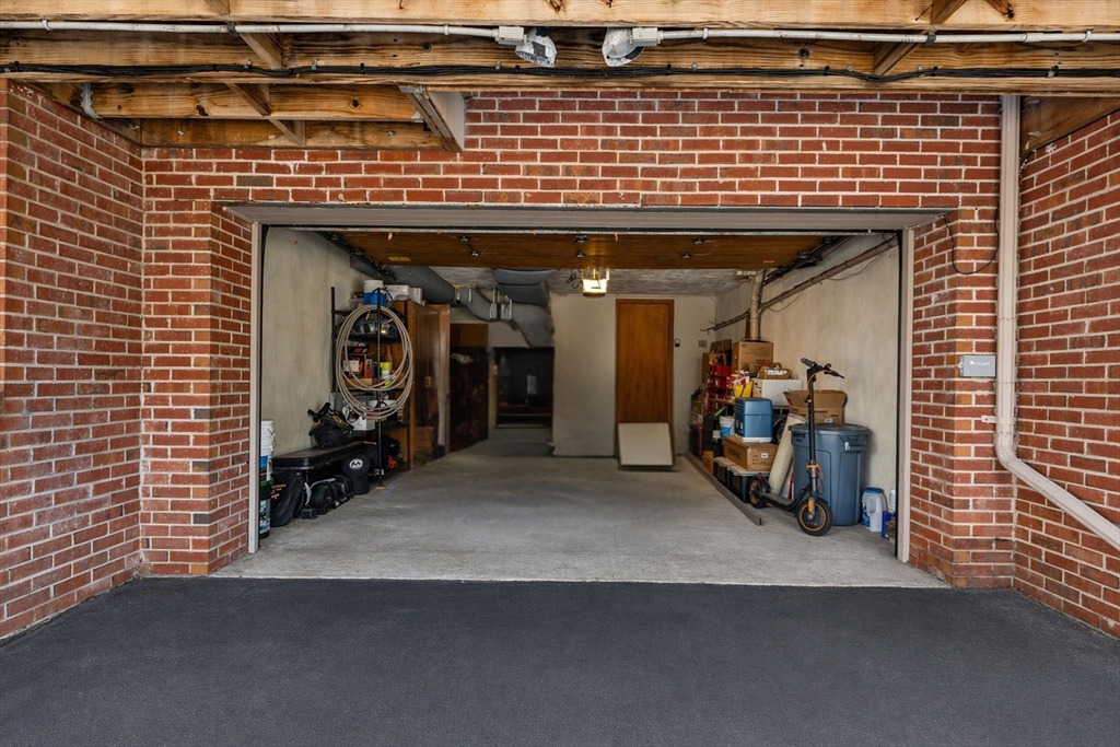 Cambridge, Massachusetts, 02138, United States, 3 Bedrooms Bedrooms, ,3 BathroomsBathrooms,Residential,For Sale,2040647